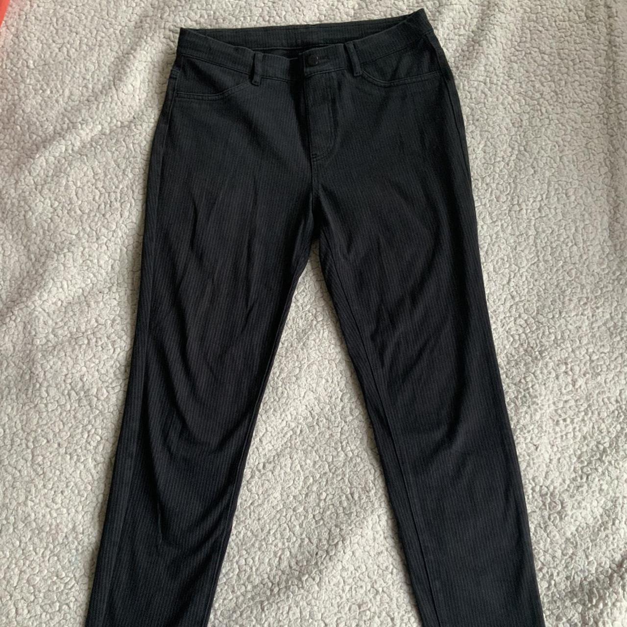 UNIQLO Men's Black Trousers | Depop