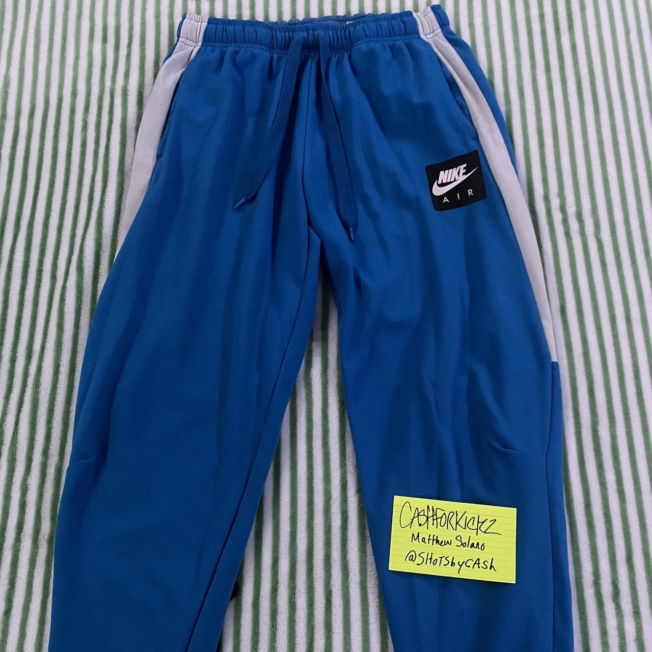 nike sweats  size large #sportswear #nike #streetwear - Depop