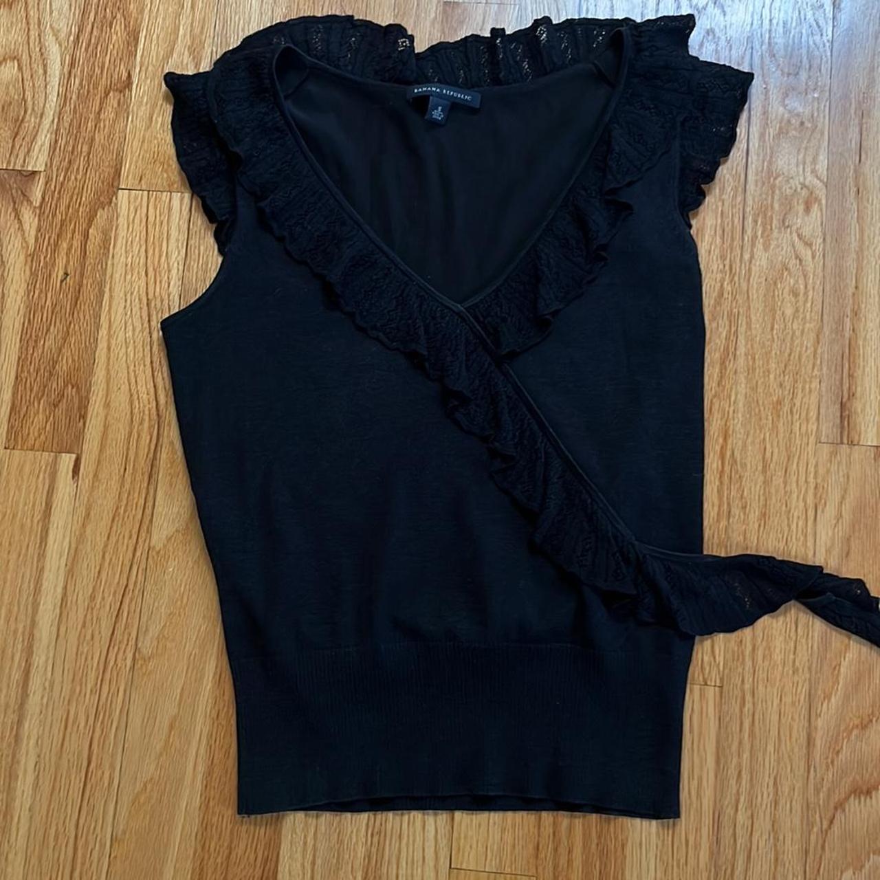 Banana Republic Women's Black Vest Depop