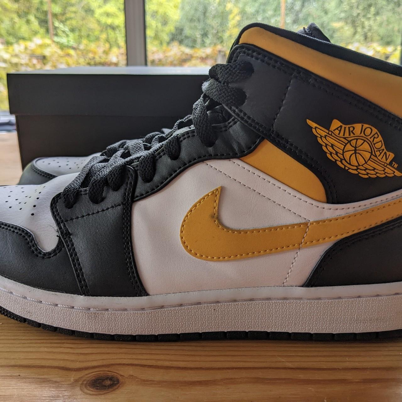 pollen yellow jordan 1