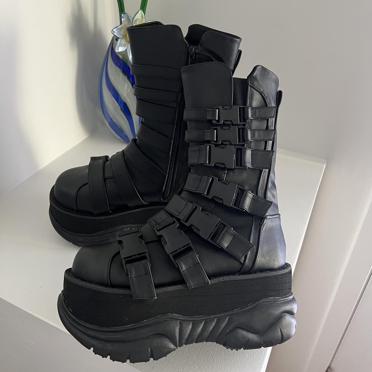 mens demonia platform boots
