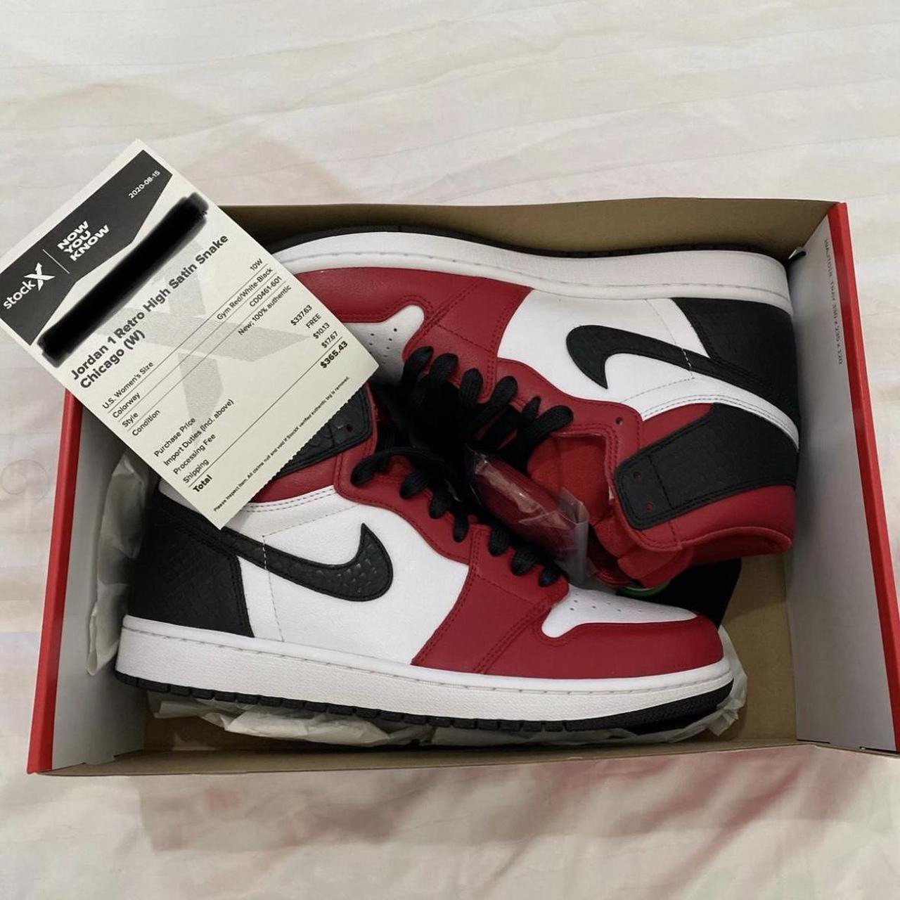 jordan 1 mid chicago white laces