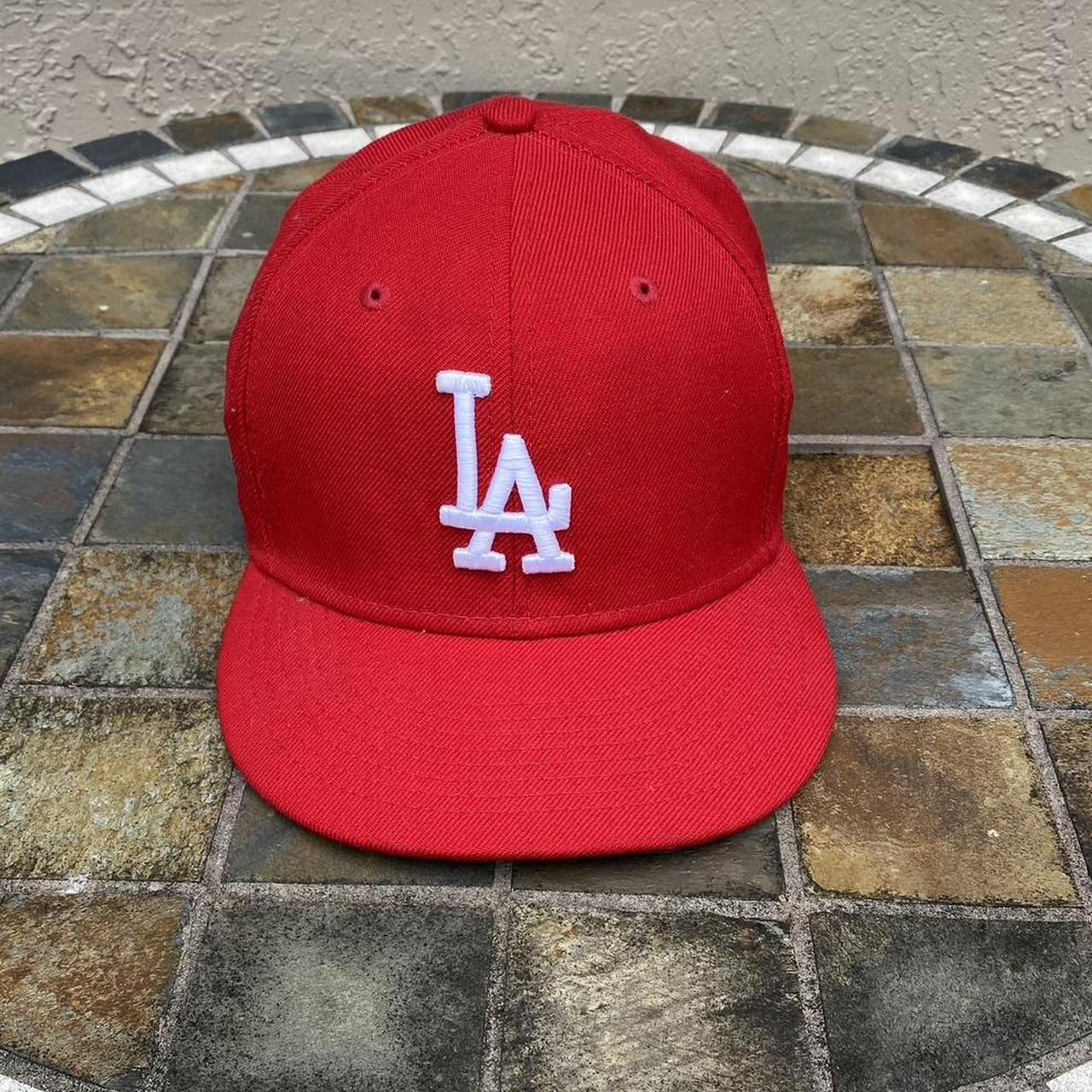 Los Angeles Dodgers fitted hat with a 1988 World - Depop