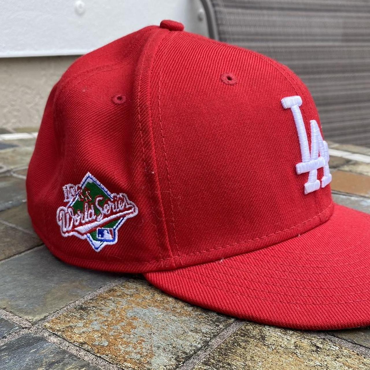 Los Angeles Dodgers fitted hat with a 1988 World - Depop