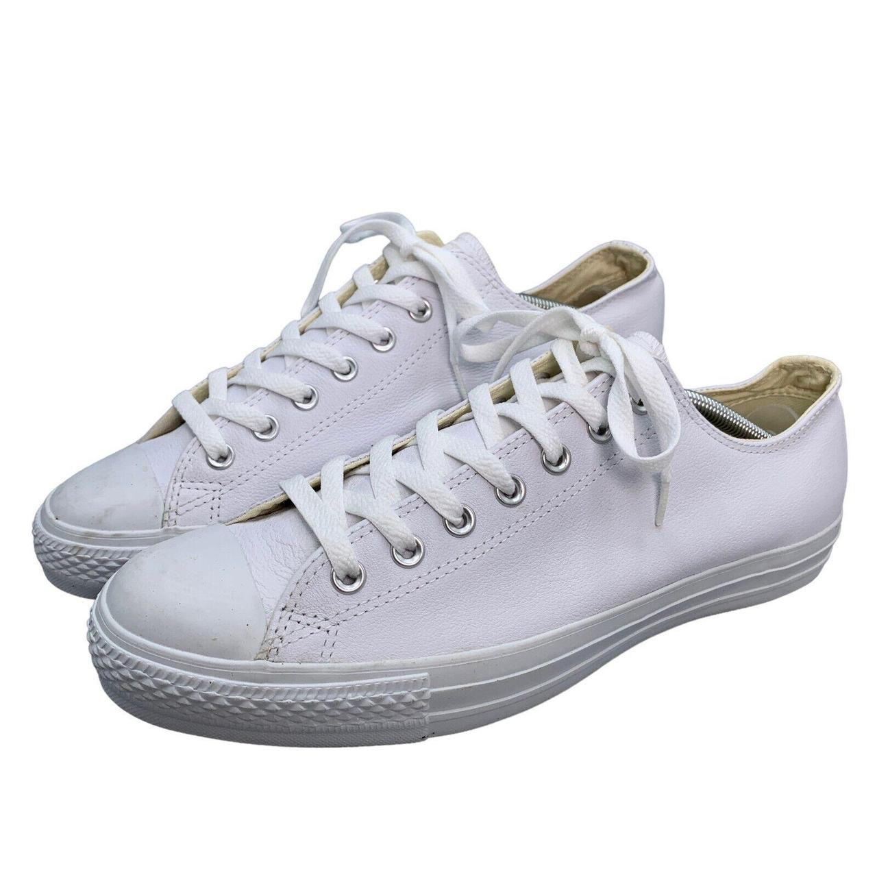 Plain white chuck taylors best sale