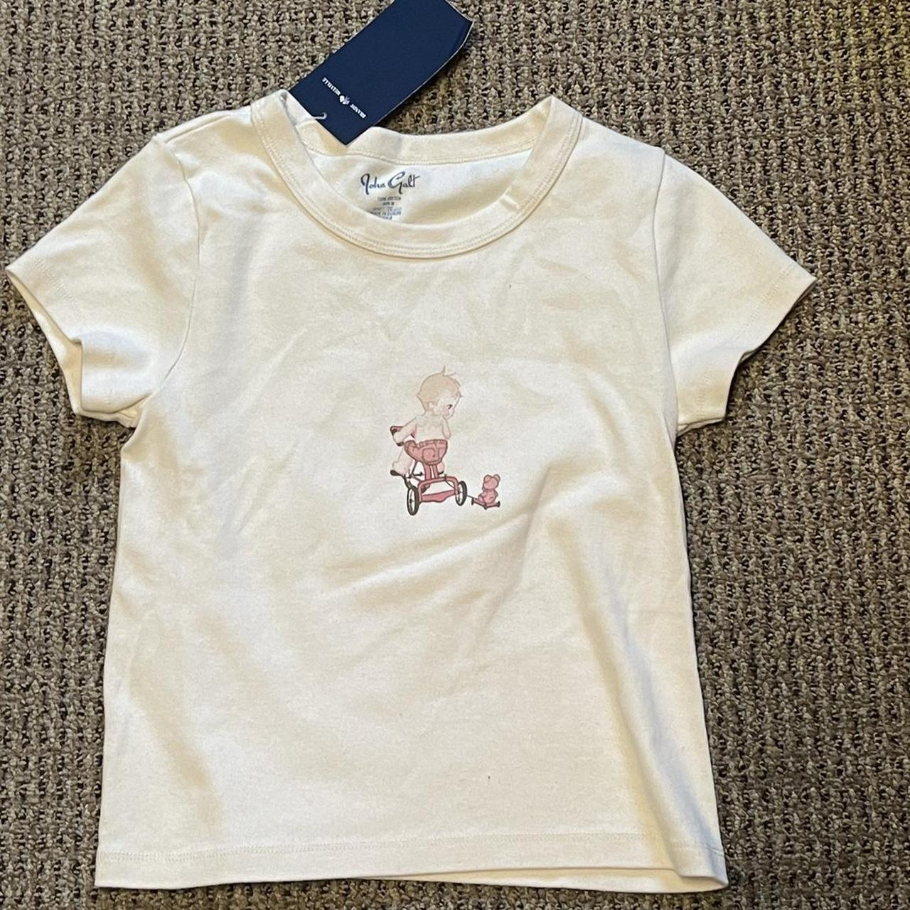 Brandy Melville Women's T-shirt | Depop