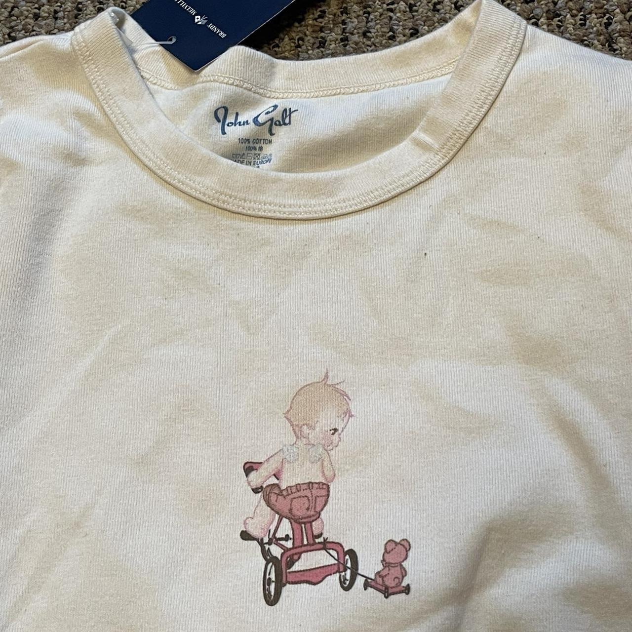 Brandy Melville Women's Tshirt Depop