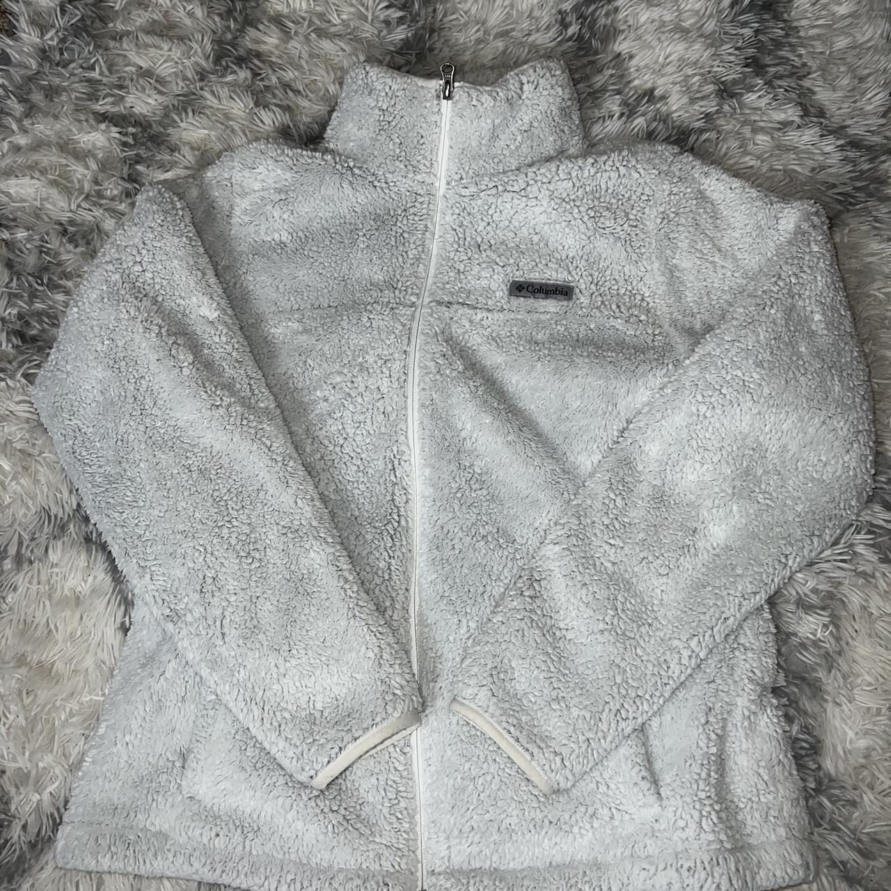 Columbia white cheap fuzzy jacket