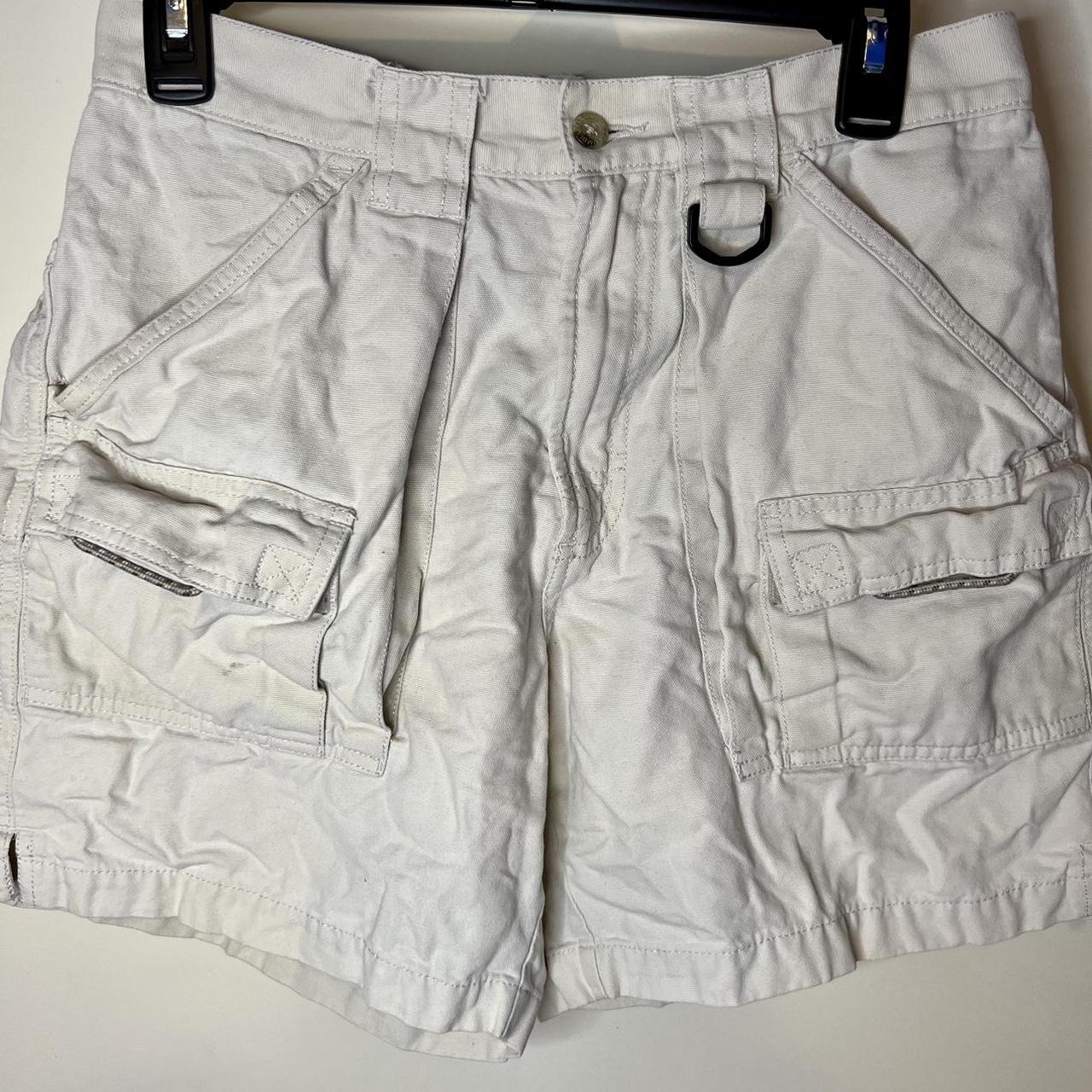 Columbia Sportswear Men's Khaki Shorts Depop
