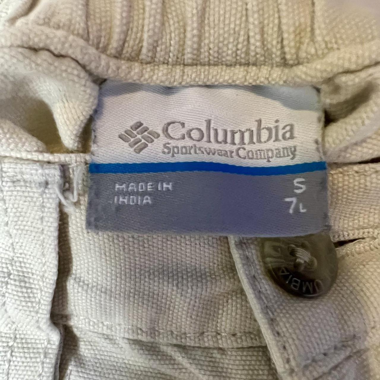 Columbia Sportswear Men's Khaki Shorts Depop