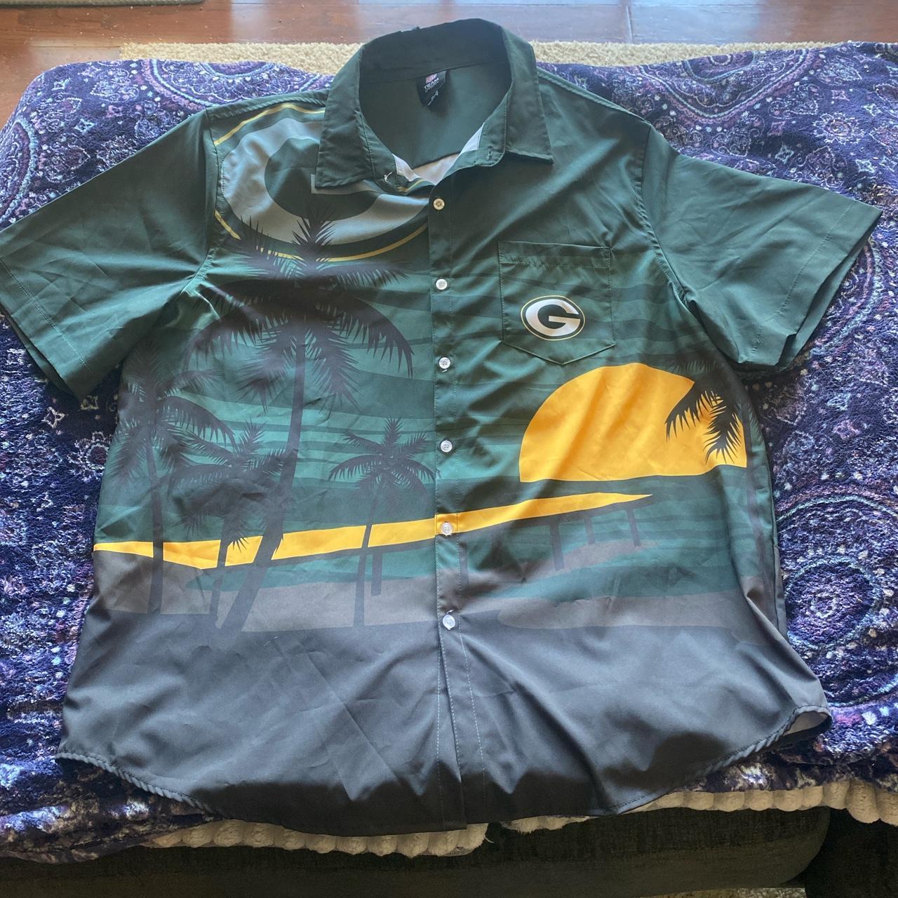 XL Green Bay Packers Short Sleeve Hawaiian Button - Depop