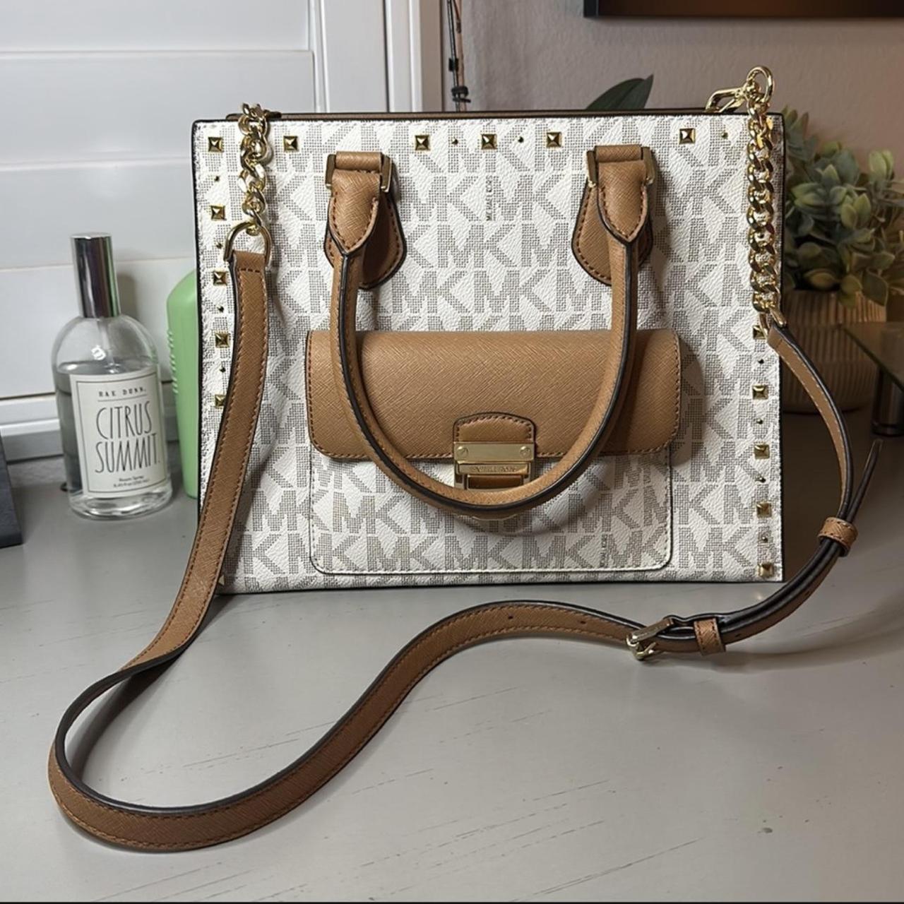 Pink and white michael kors bag used once perfect - Depop