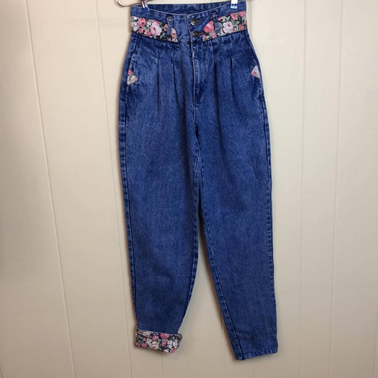 Vintage 90’s Floral High Waisted Mom Jeans
