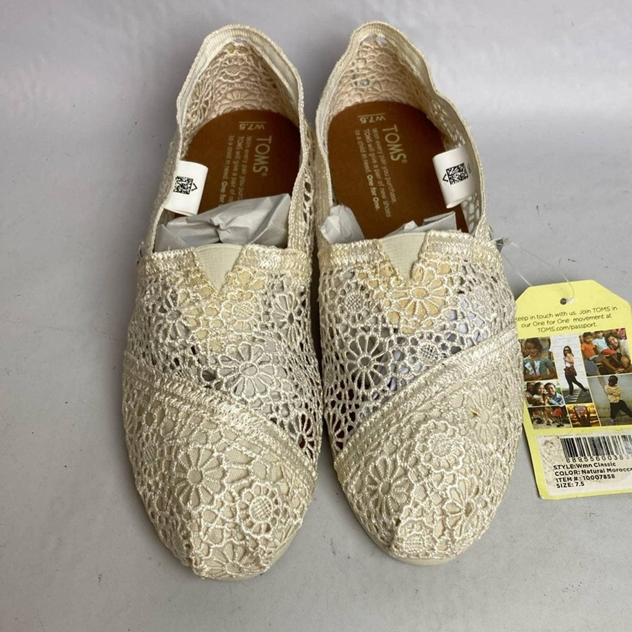 Toms women's 10007858 natural shop moroccan crochet alpargata flat