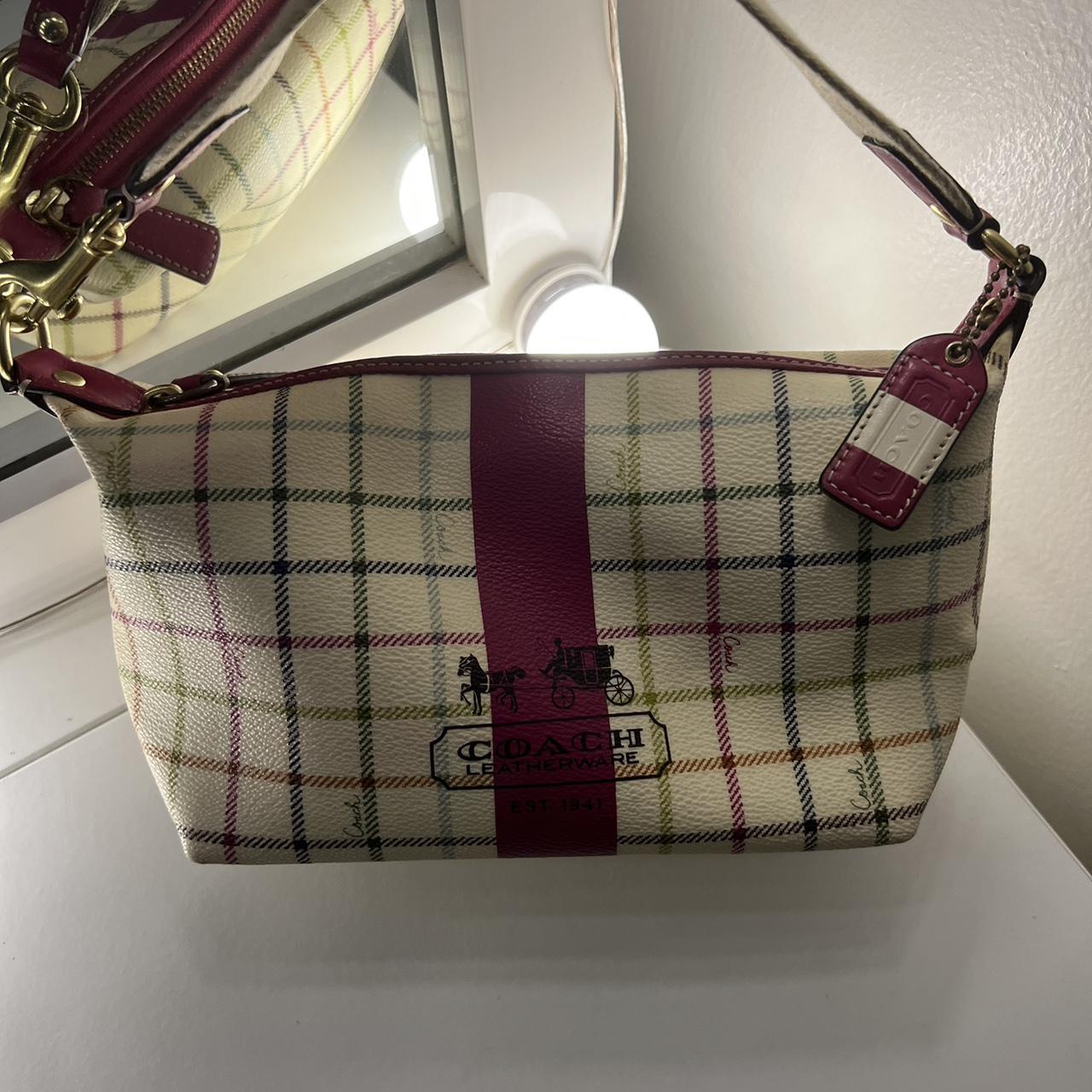 Authentic Coach Signature Collection Gallery Style East West Tote  J-1075-F16561 Brown Mono - Totes - Warsaw, Indiana | Facebook Marketplace |  Facebook