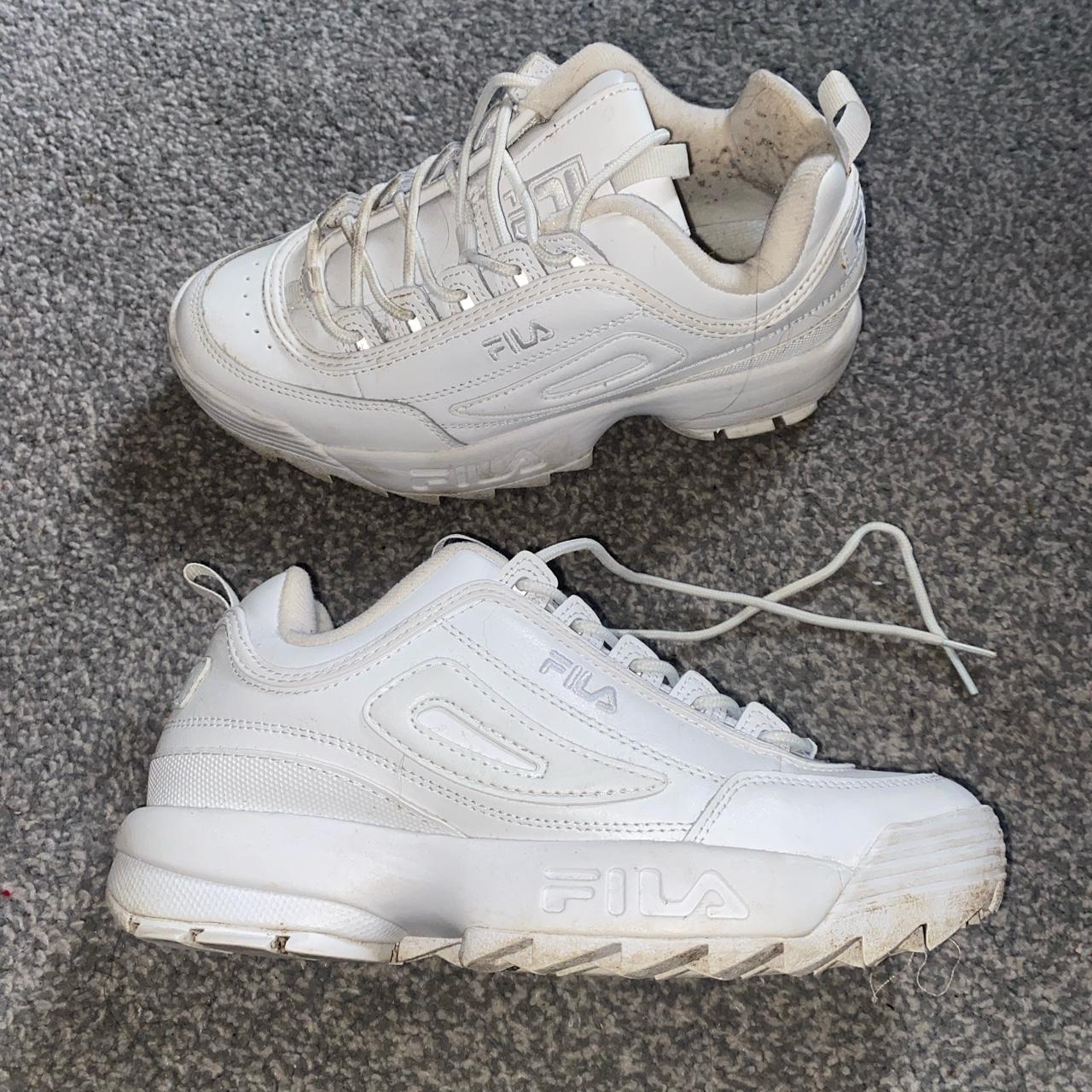 Shiny fila hot sale trainers