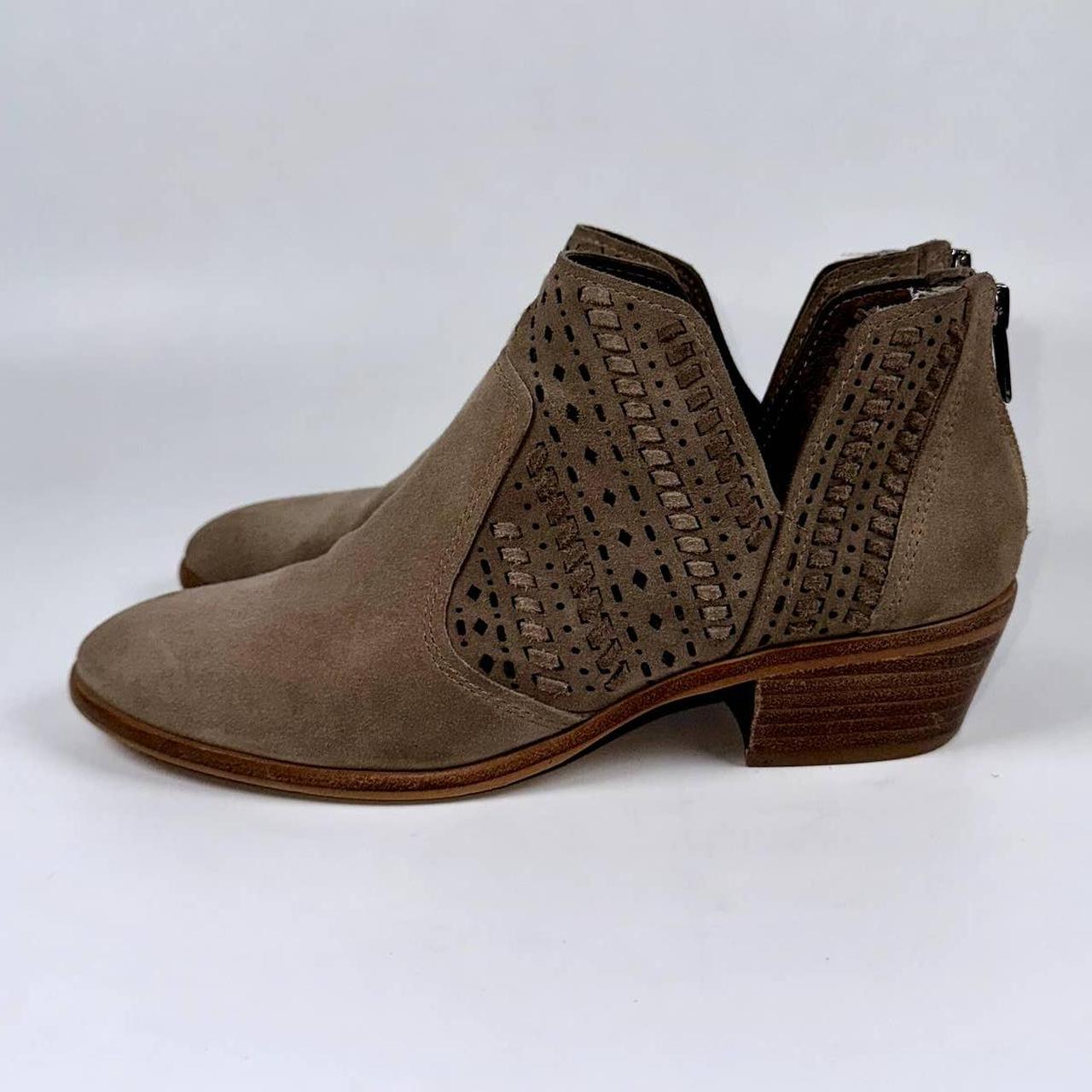 Vince camuto prasata outlet ankle bootie