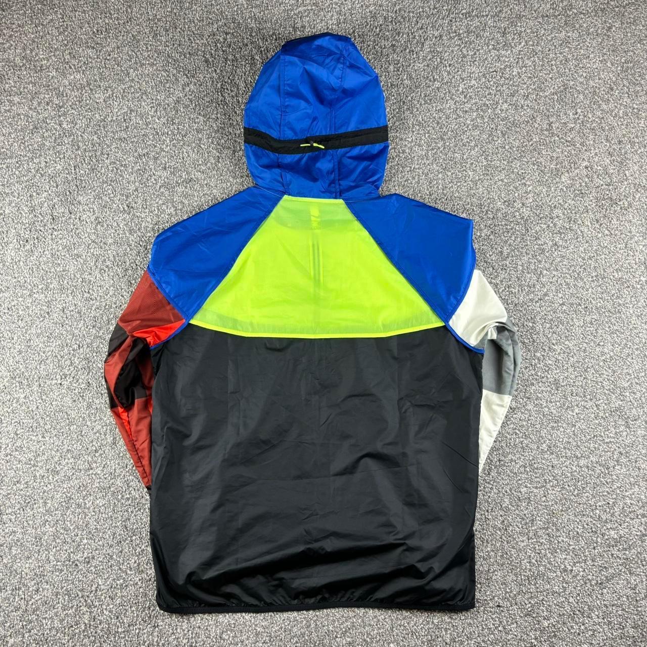 Nike wild run online windrunner jacket