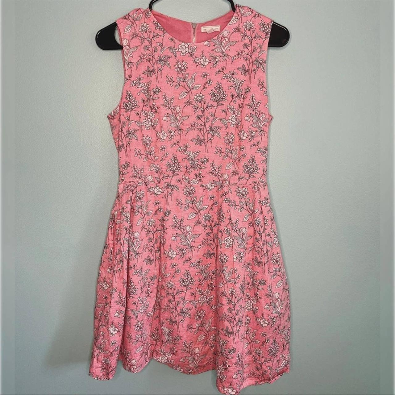 Gap Women's Pink and White Dress | Depop