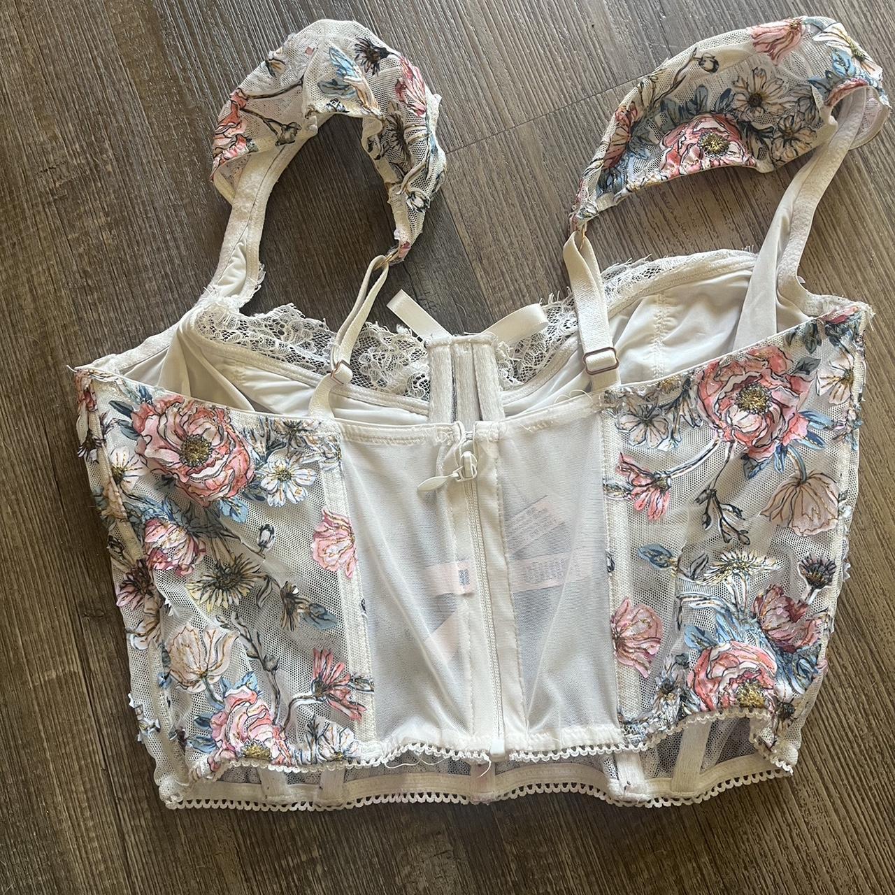 Victoria’s Secret floral corset this collection came... Depop