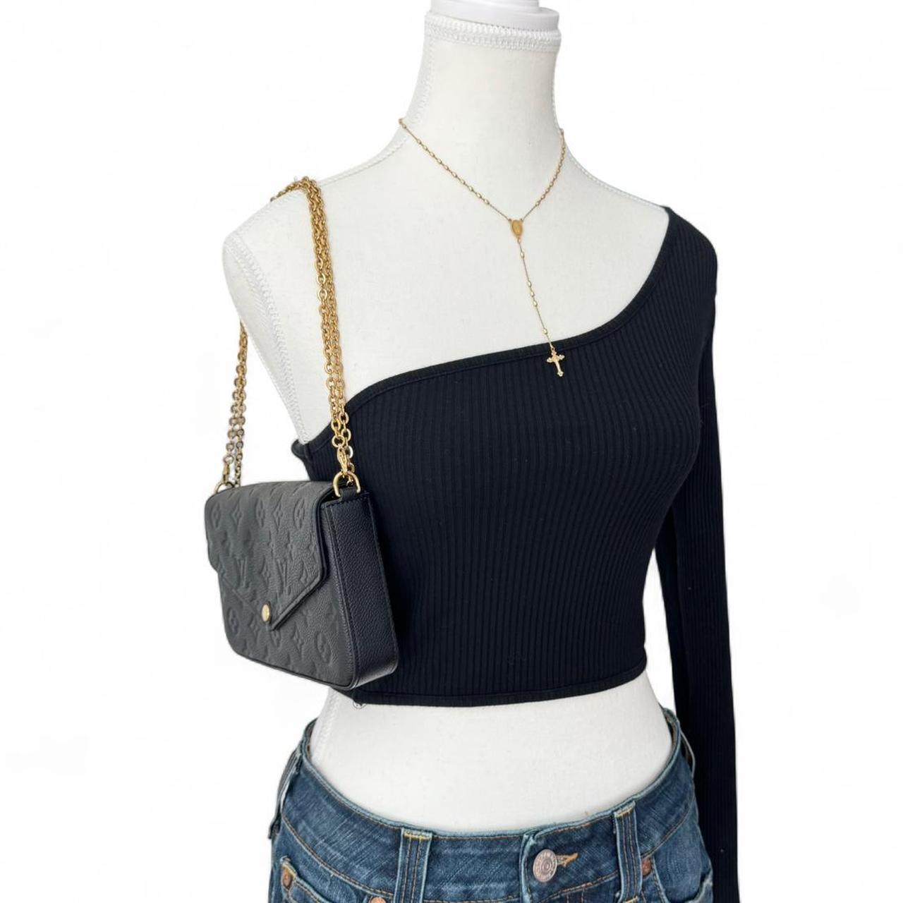 item listed by 4bry444