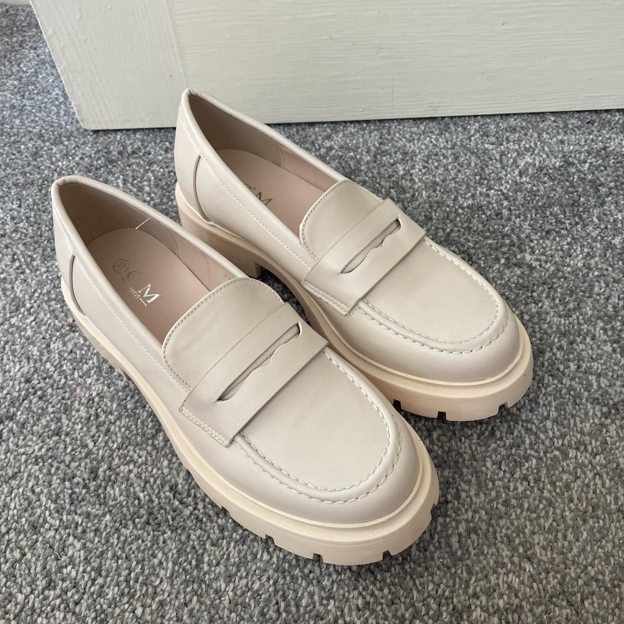 CM Paris chunky cream loafer shoes Size 6 New &... Depop