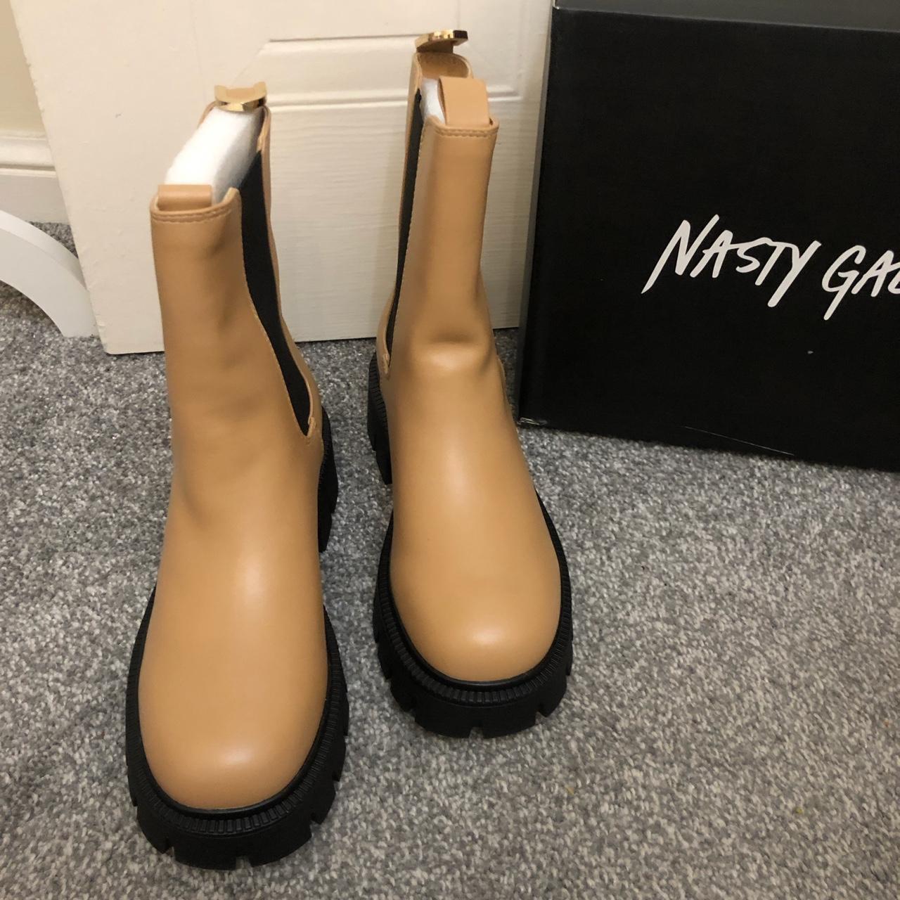 Chelsea boots nasty gal hotsell