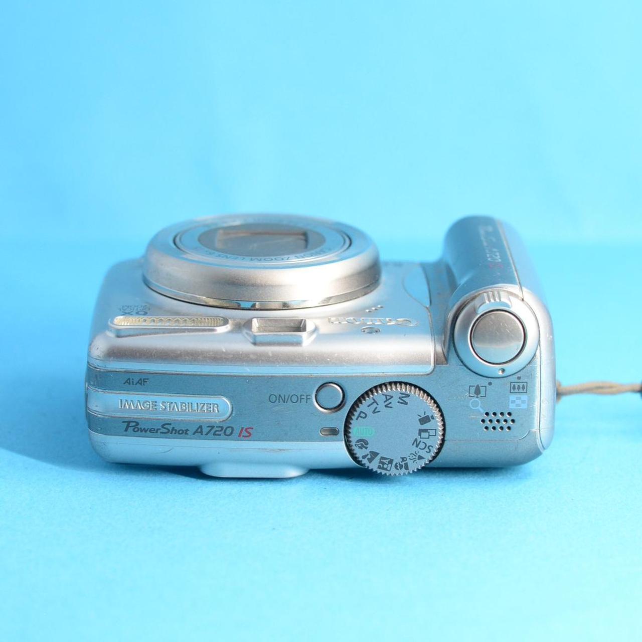 Canon Silver and Grey Camerasandaccessories Depop