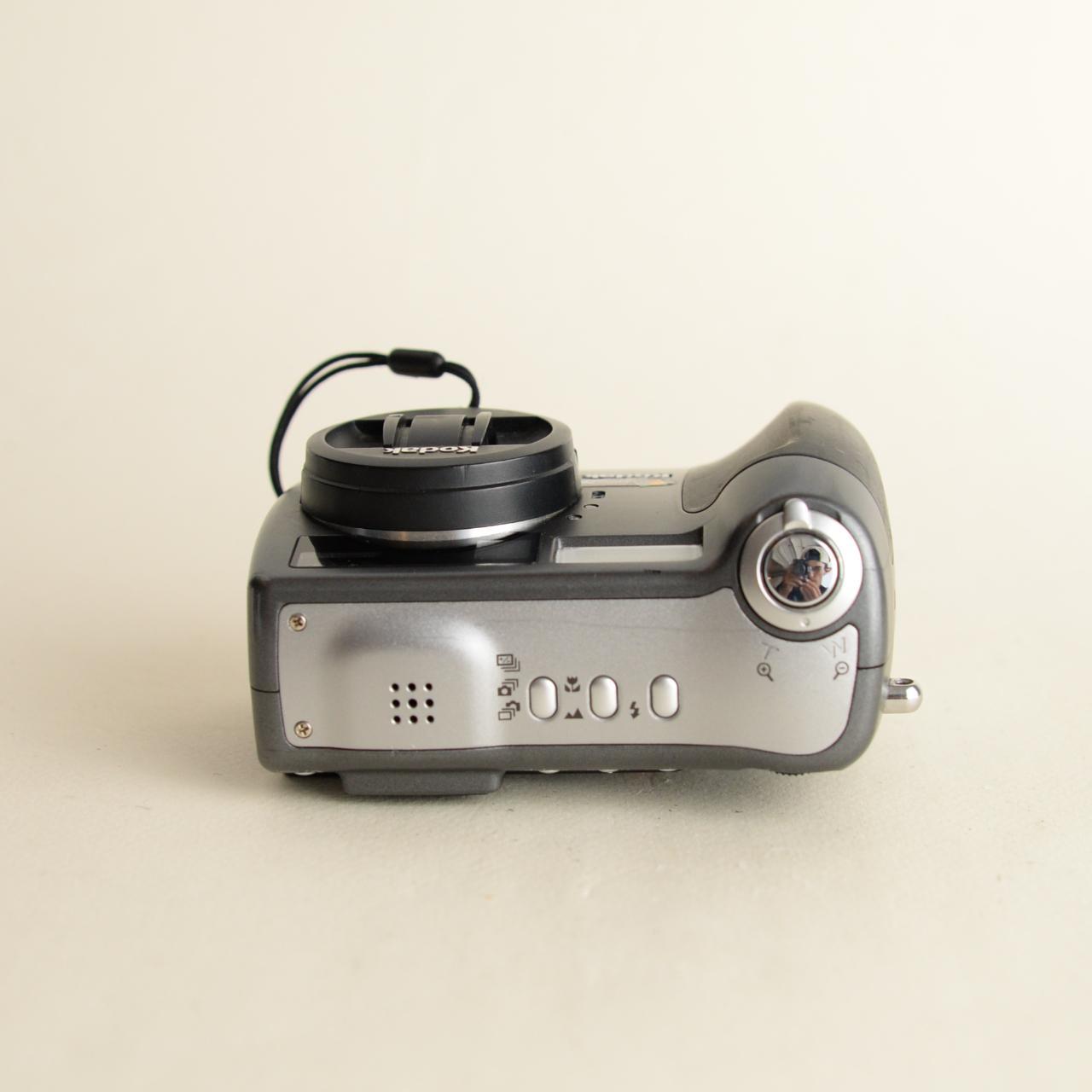 Kodak EasyShare DX7630 6 1MP Digital camera with Depop