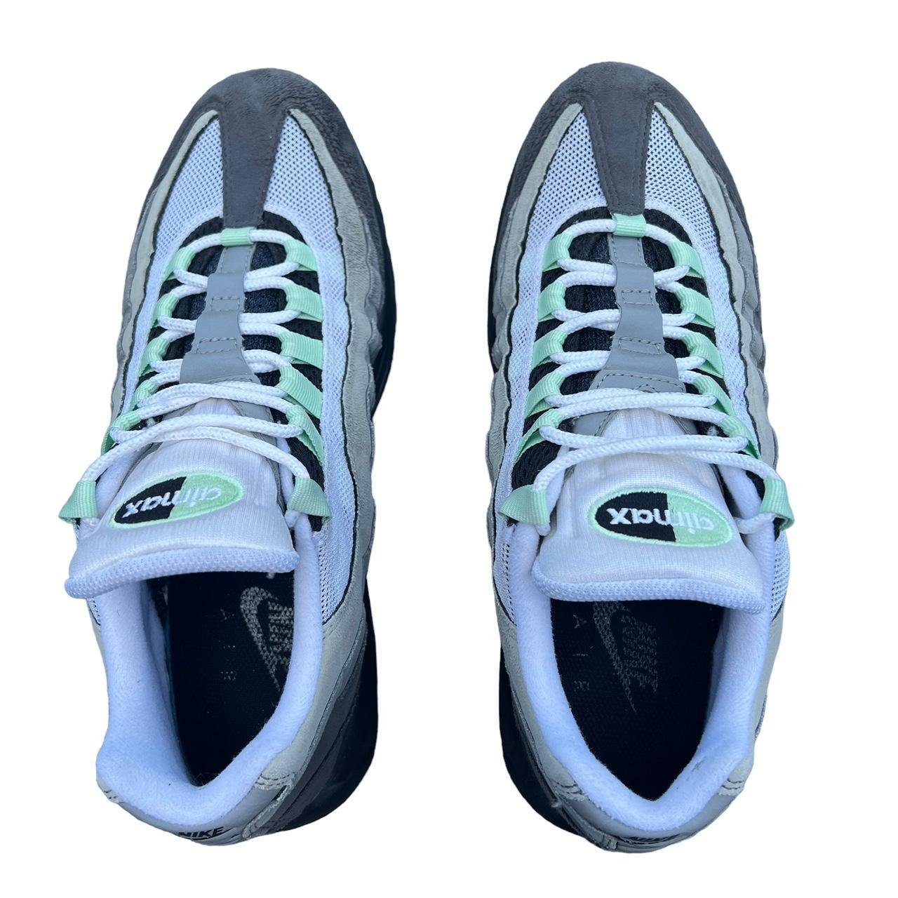 Mint green nike mens on sale shoes