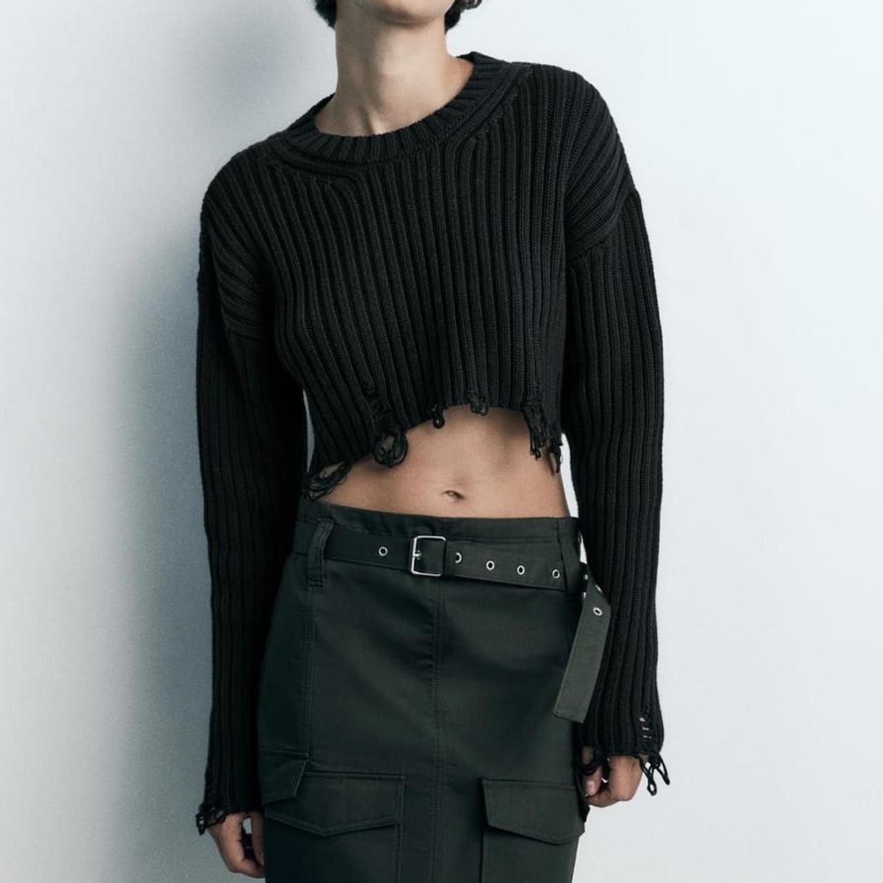 Zara Ripped cropped knit sweater SOLD OUT 🖤
