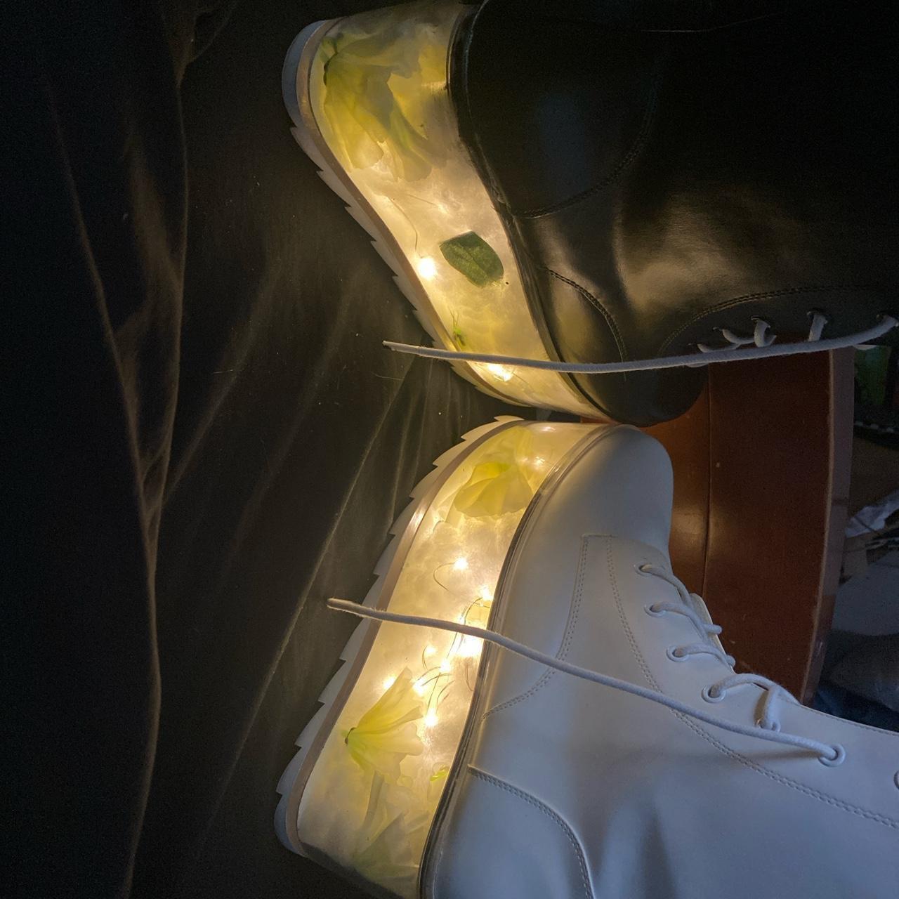 yru white platforms
