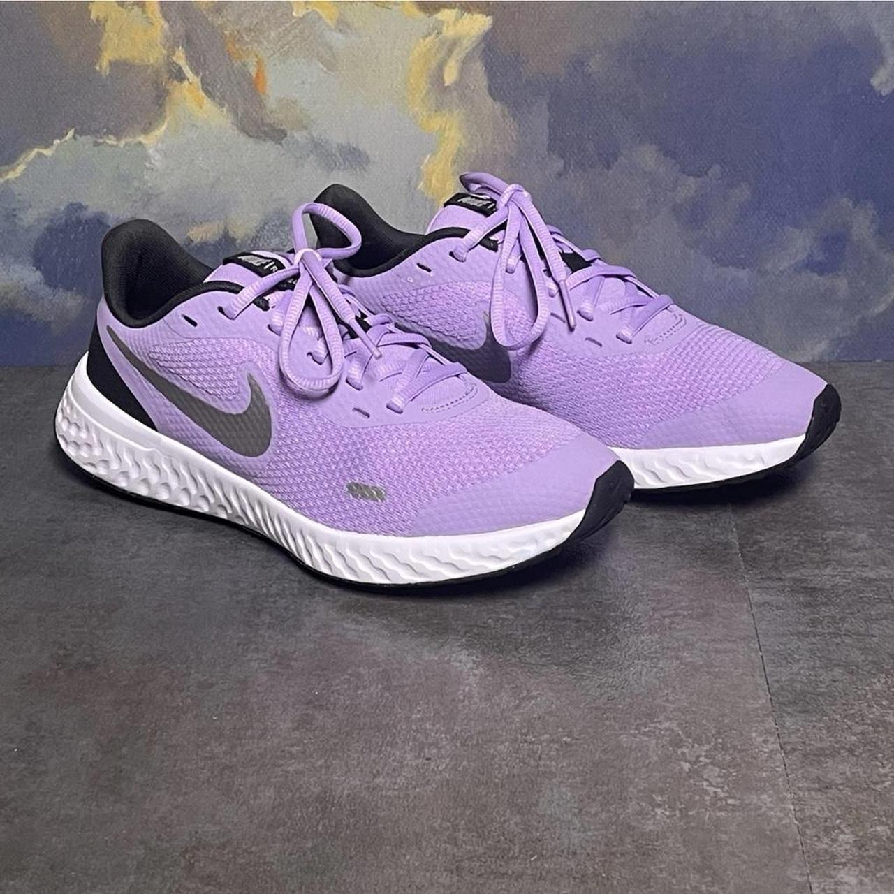 nike revolution 5 purple
