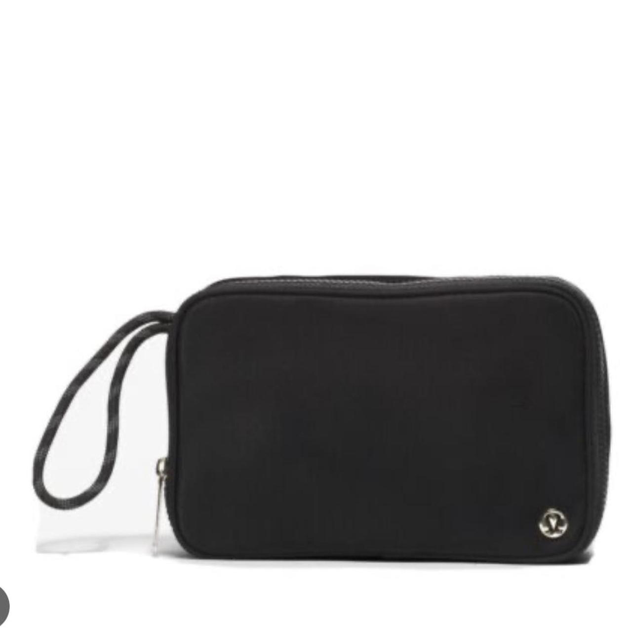 Lululemon best sale makeup bag