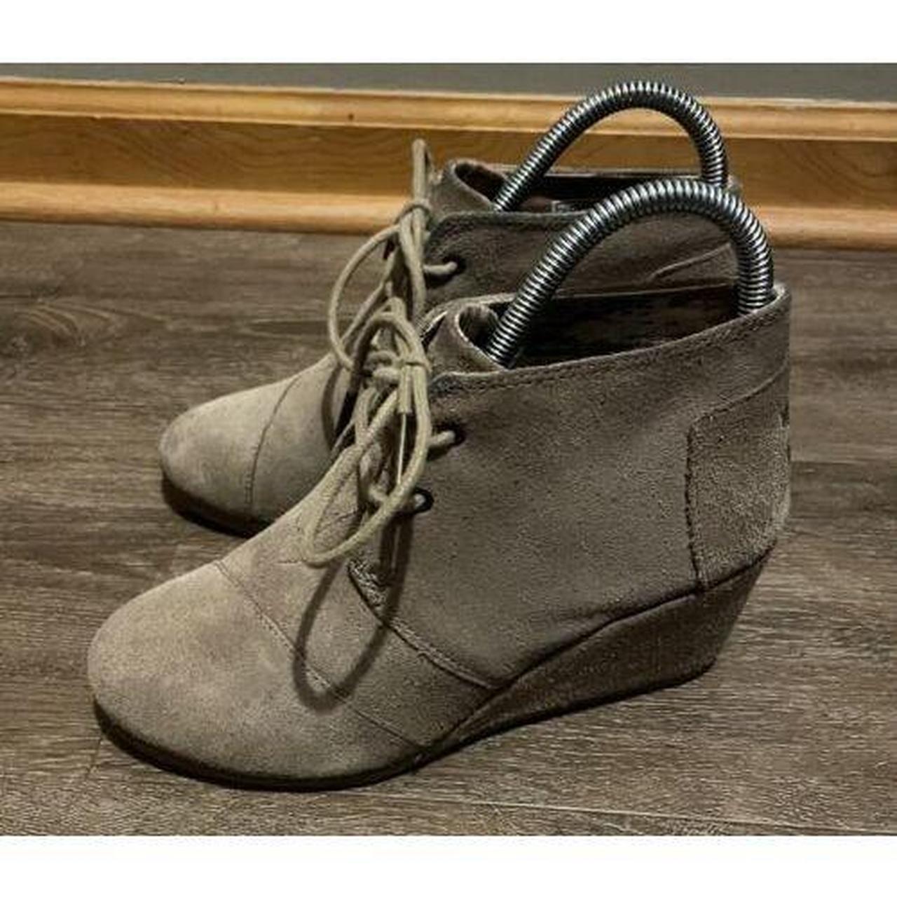 Toms kala clearance suede wedge bootie