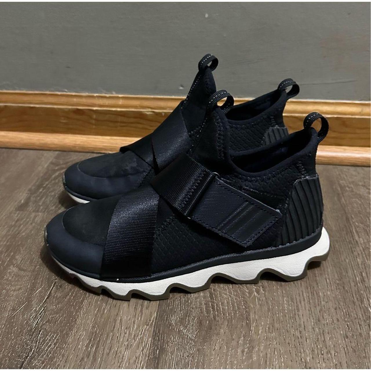 sorel kinetic sneak black