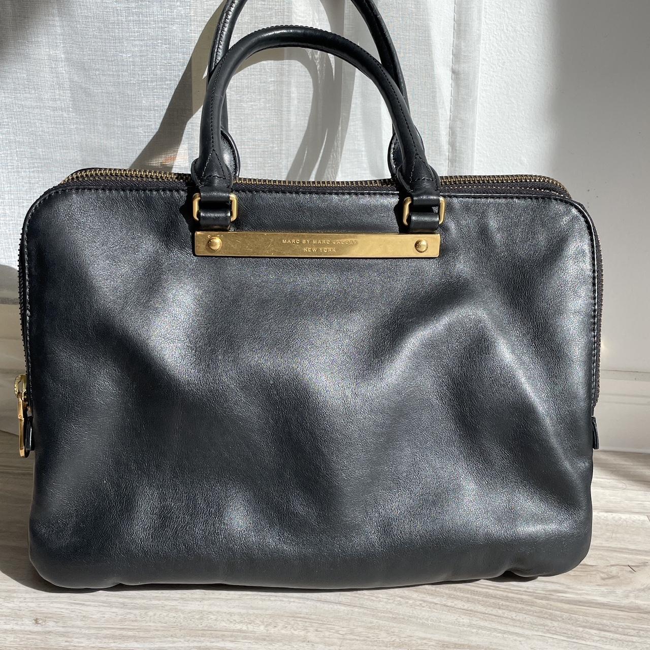 Marc Jacobs New York Crossbody Purse Handbag Black Leather Small Gold  Hardware