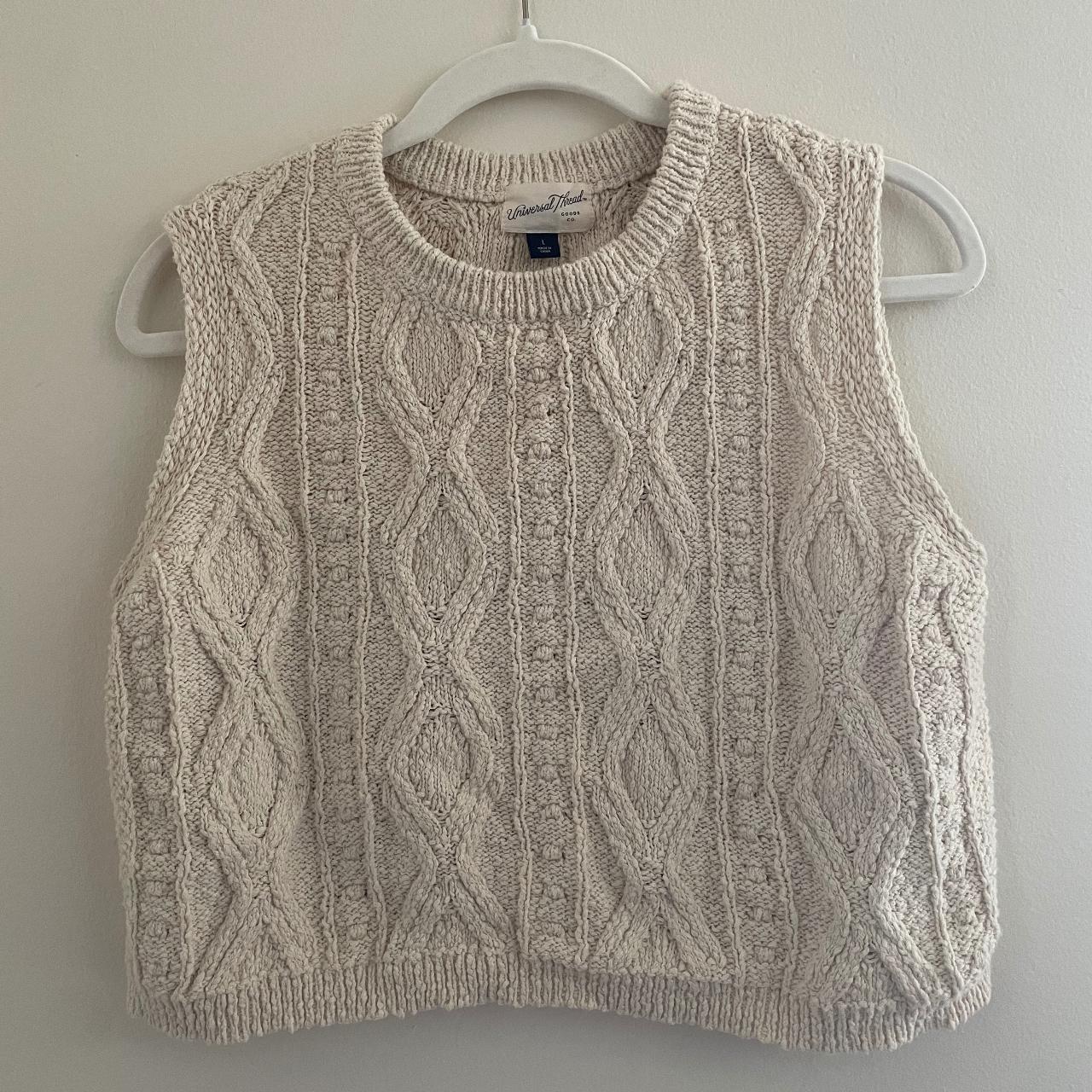 universal thread sweater vest ☆ size L ☆ excellent... - Depop