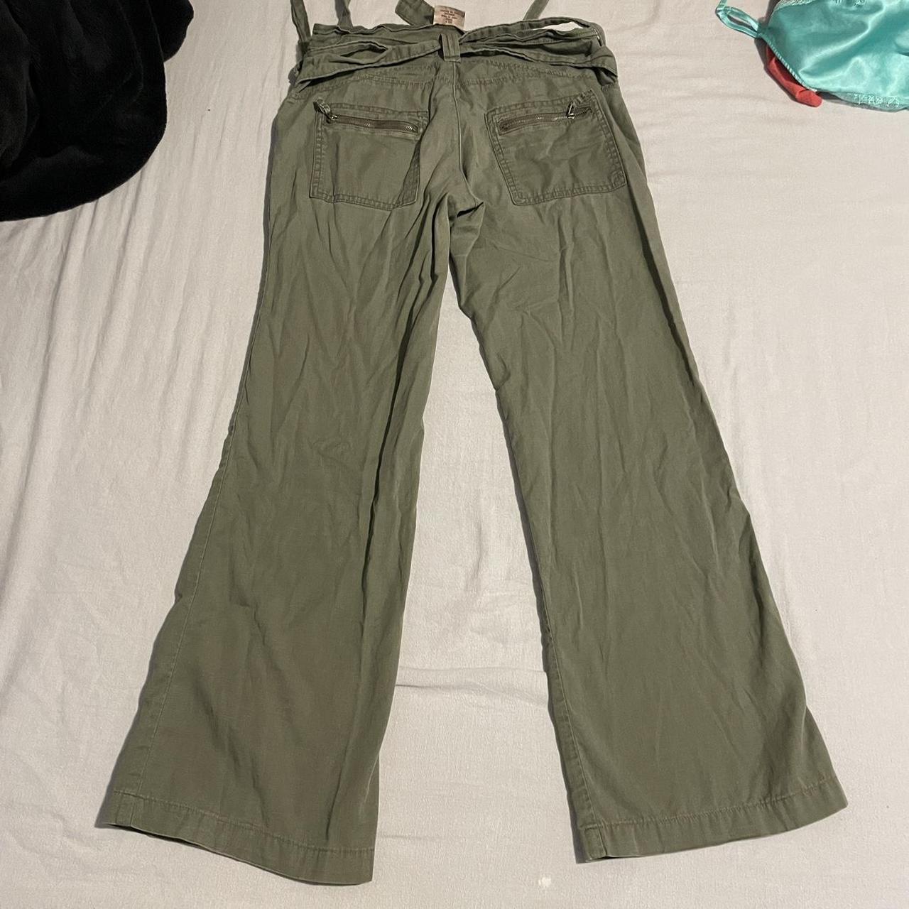 y2k cargo pants small belt to accentuate waist - Depop