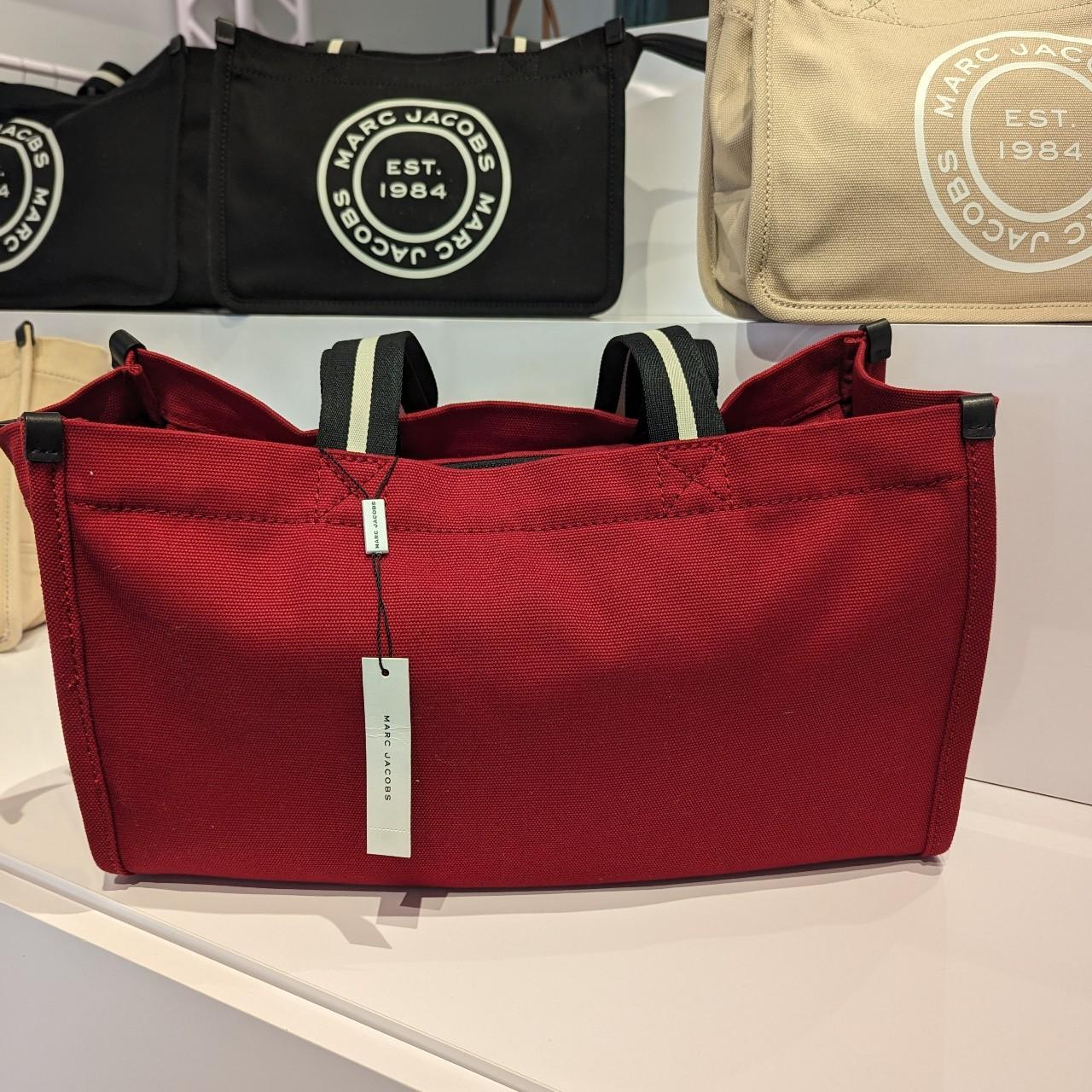 NWT Marc Jacobs H052M06FA21 Signet Large Canvas | Depop
