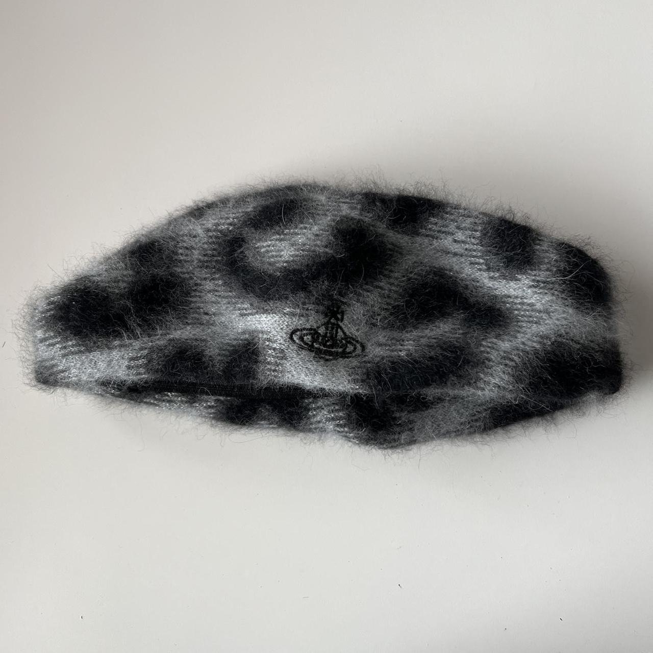 Vivienne Westwood Women's Berets - Grey/Black – Vivienne Westwood leopard print beret worn only …