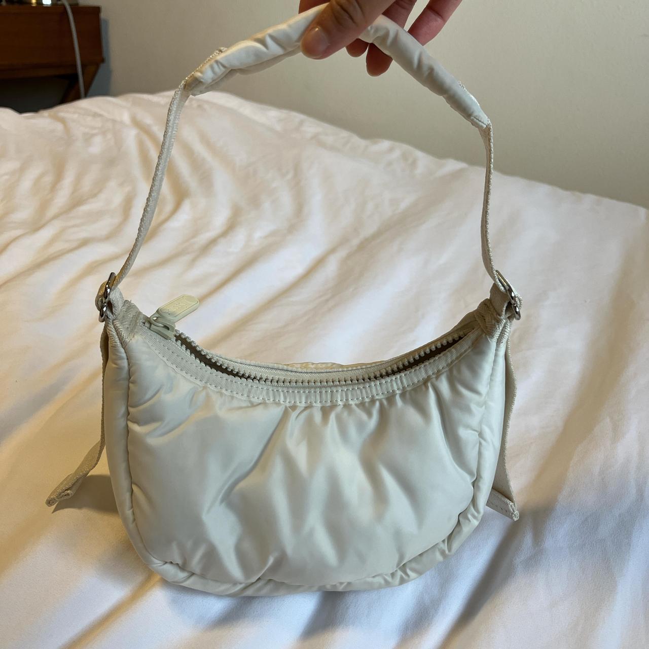 かわいい★LeSportsac★LEMON DROP SHEEN MINI CRESCENT HOBO かわいい☆LeSportsac☆LEMON DROP SHEEN MINI CRESCENT HOBO