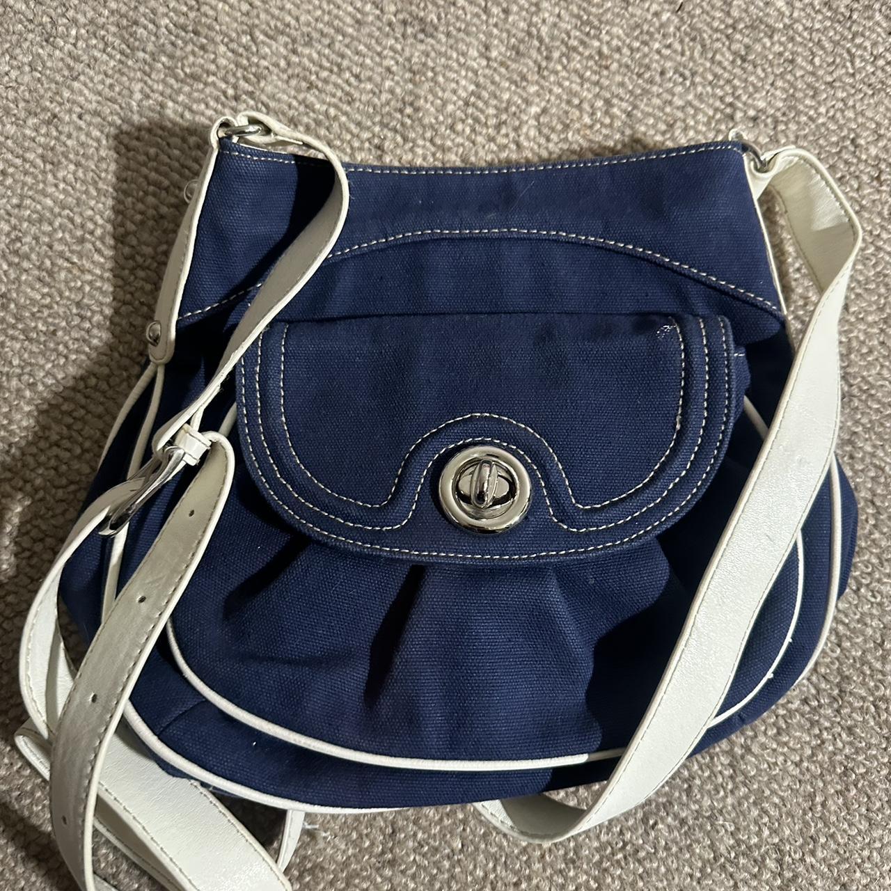 Clarks hot sale sling bag