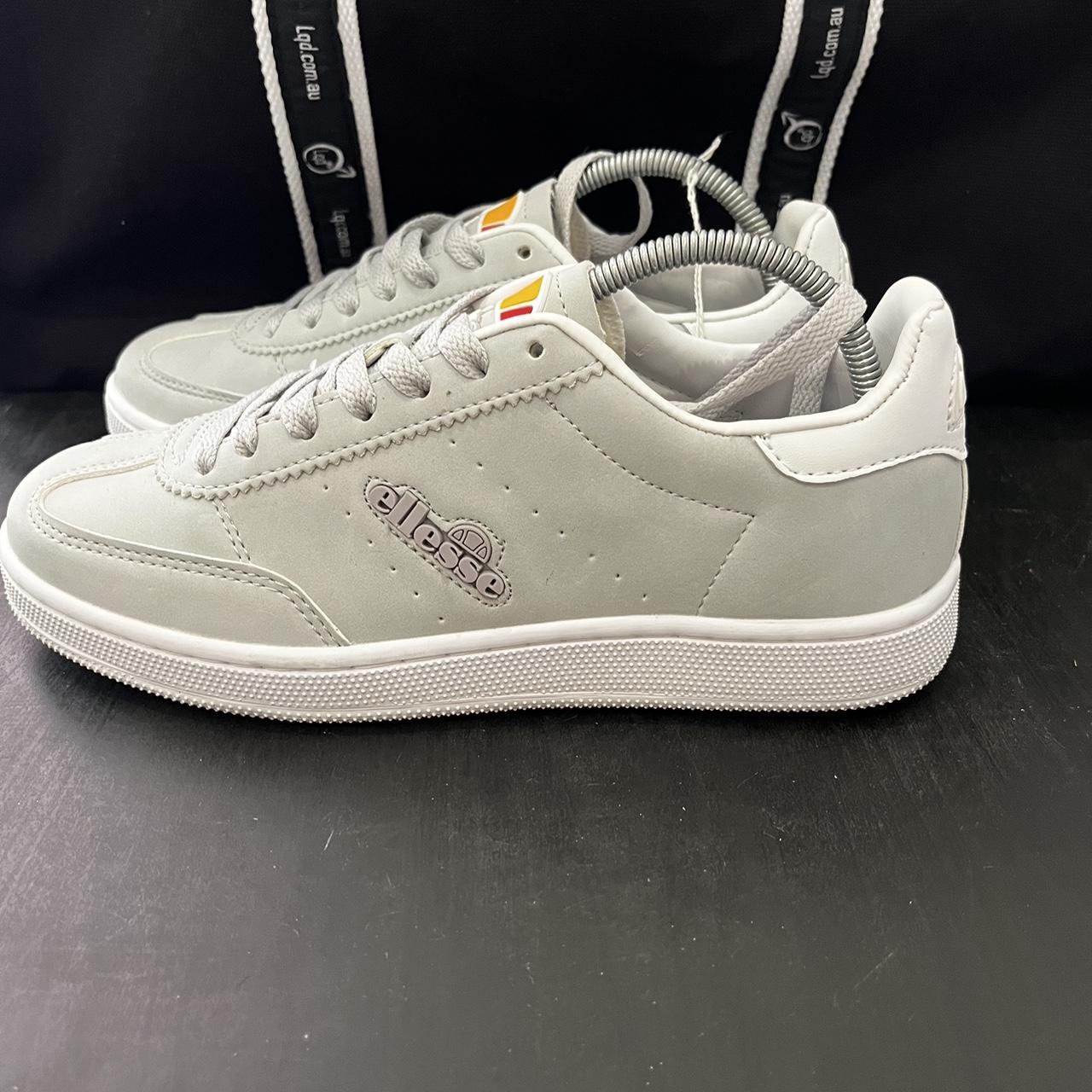 ellesse trainers womens