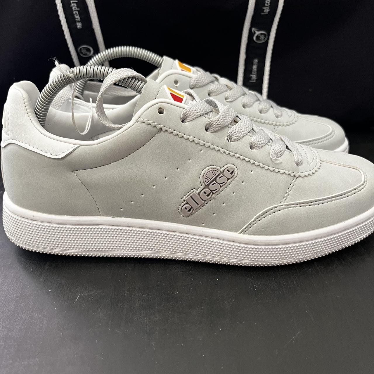 ellesse trainers womens