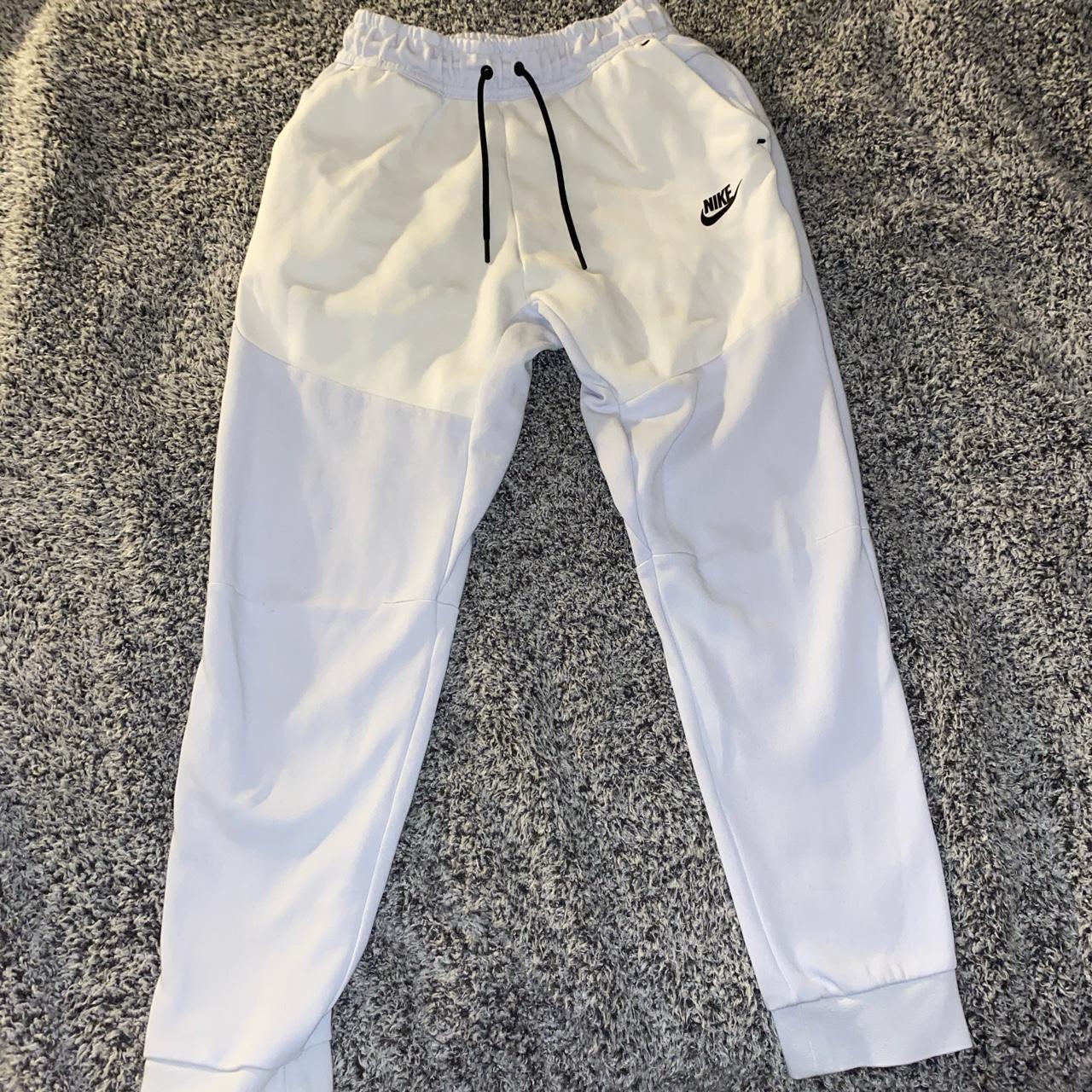 White/light blue Nike tech fleece XL kids - Depop