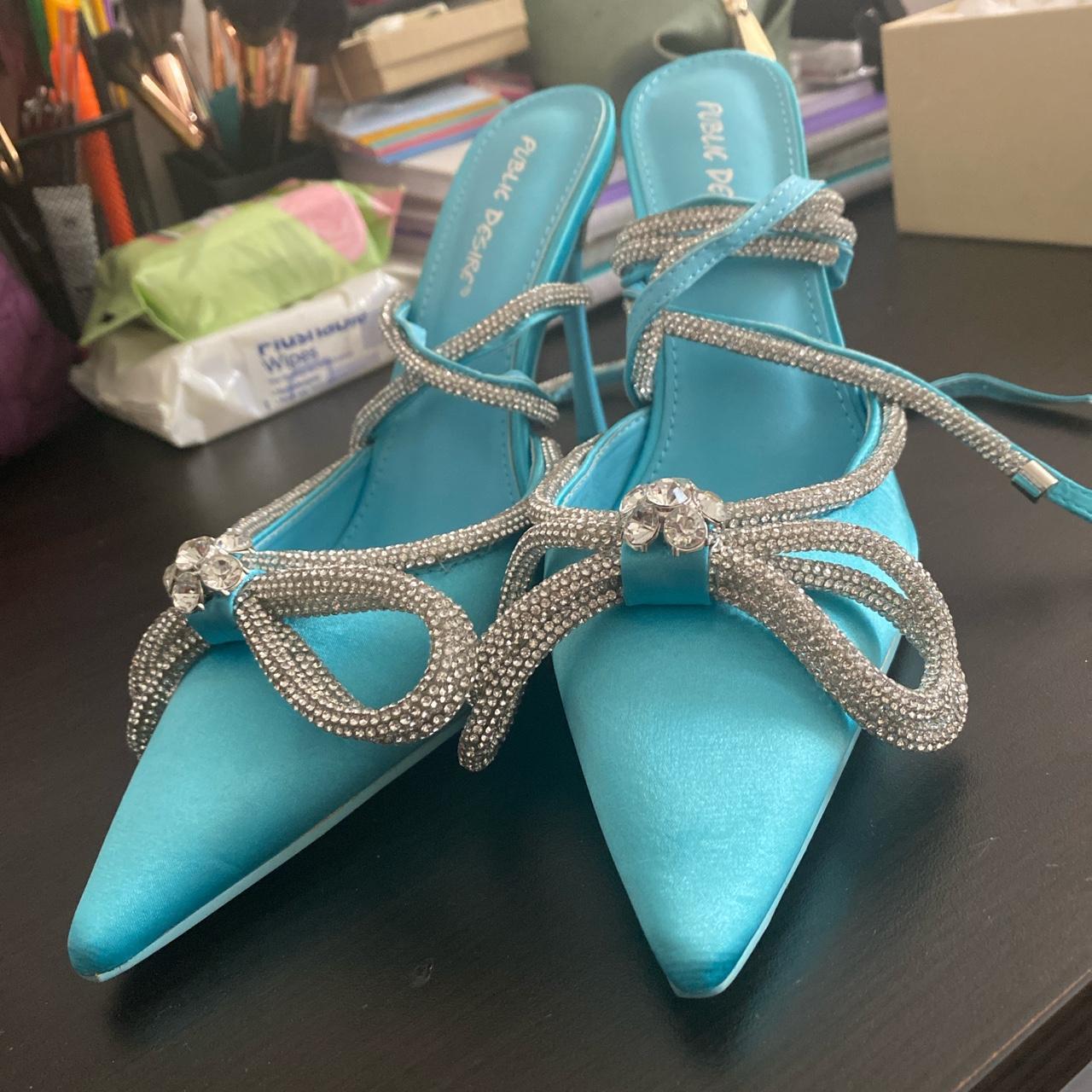 Aqua brand heels online