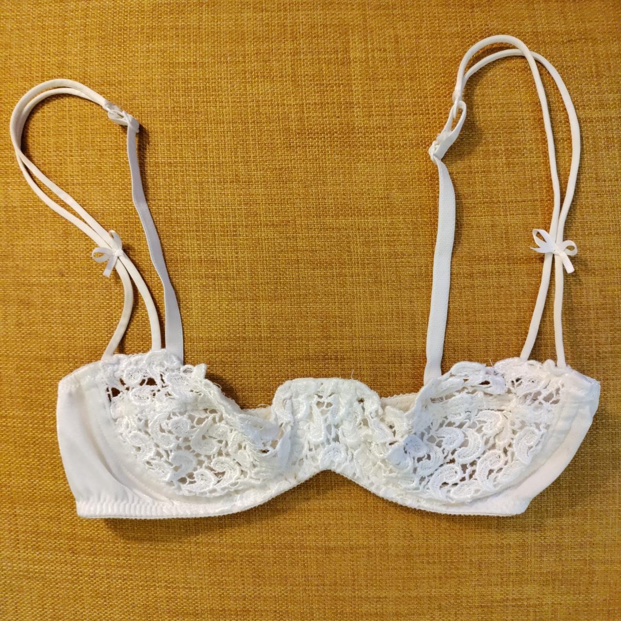 Vintage Victoria Secret Balconette Eyelet Bra 34a Depop 4114