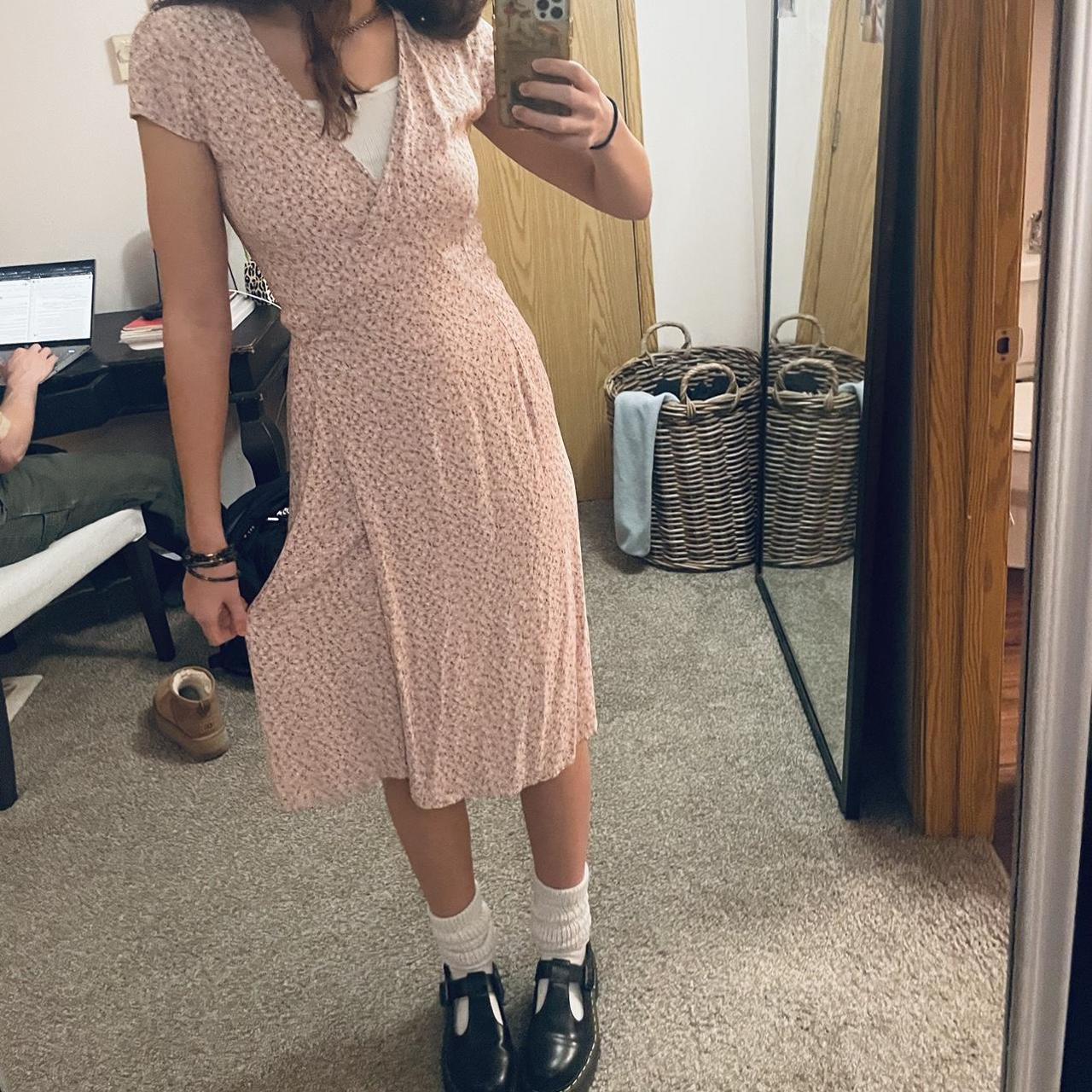 Brandy melville victoria clearance dress