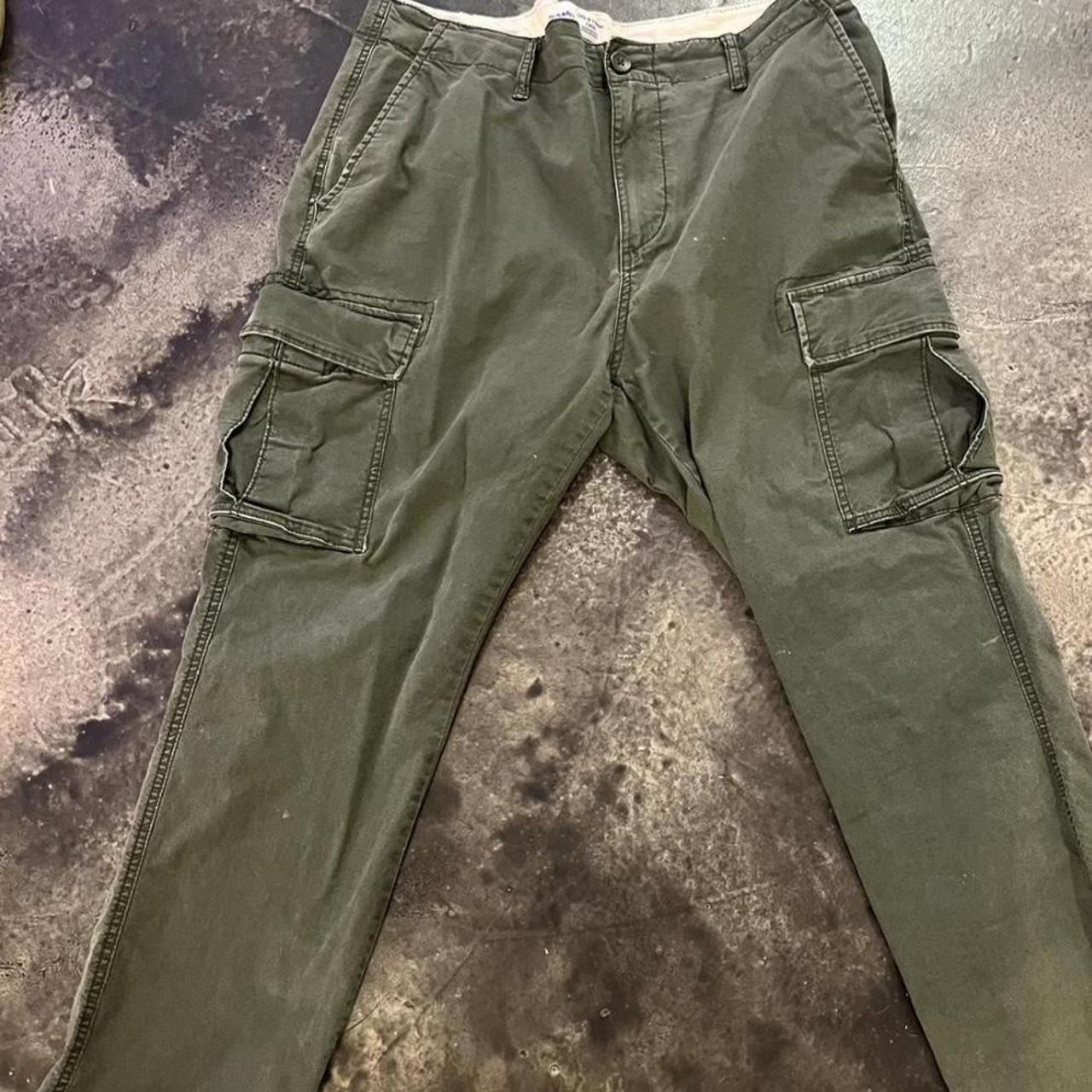 Old Navy Men's Green Trousers | Depop